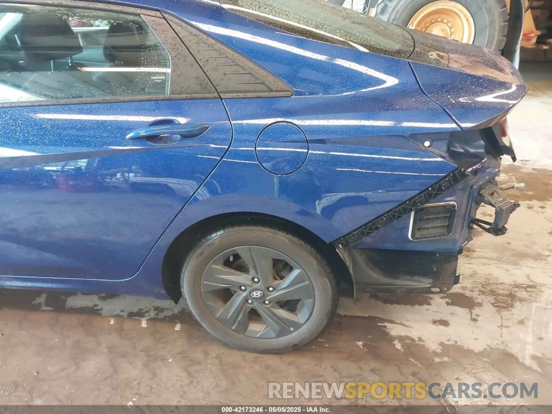 18 Photograph of a damaged car KMHLS4AG9MU065949 HYUNDAI ELANTRA 2021