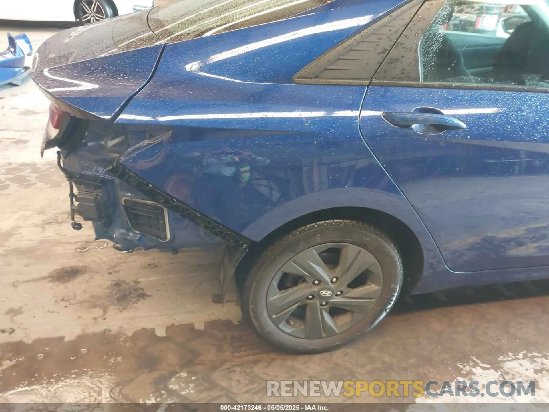 19 Photograph of a damaged car KMHLS4AG9MU065949 HYUNDAI ELANTRA 2021