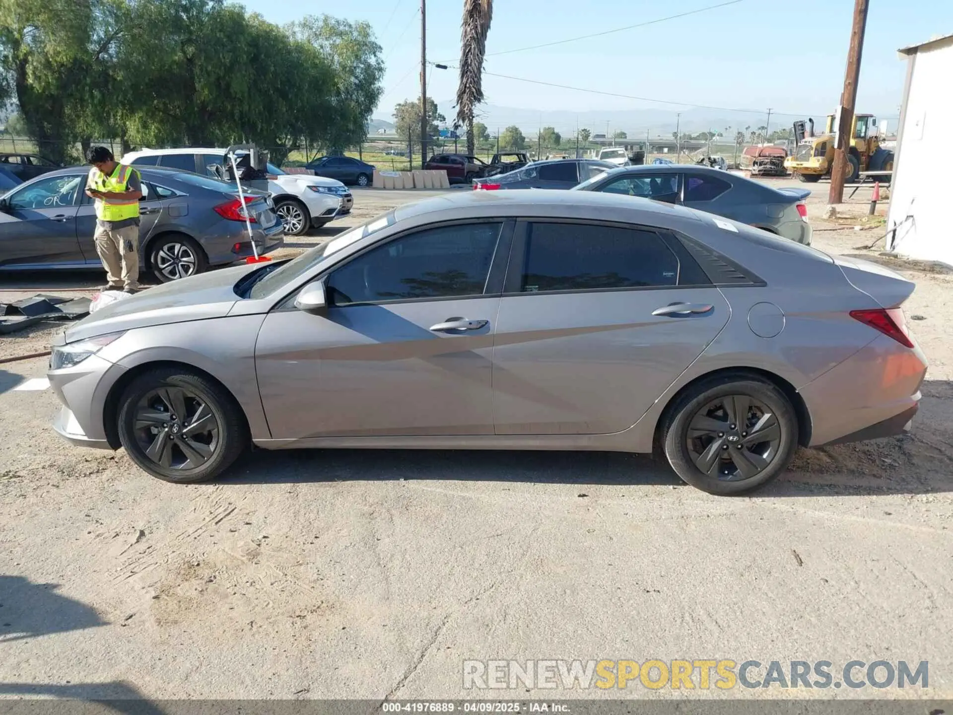 14 Фотография поврежденного автомобиля KMHLS4AG9MU126944 HYUNDAI ELANTRA 2021