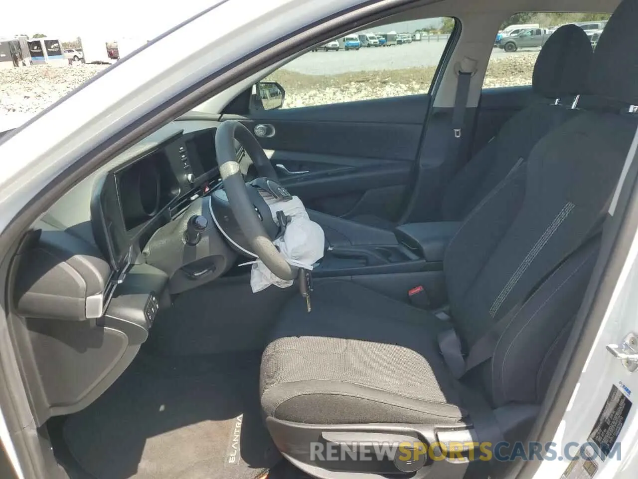 7 Photograph of a damaged car 5NPLL4AG4NH081750 HYUNDAI ELANTRA 2022