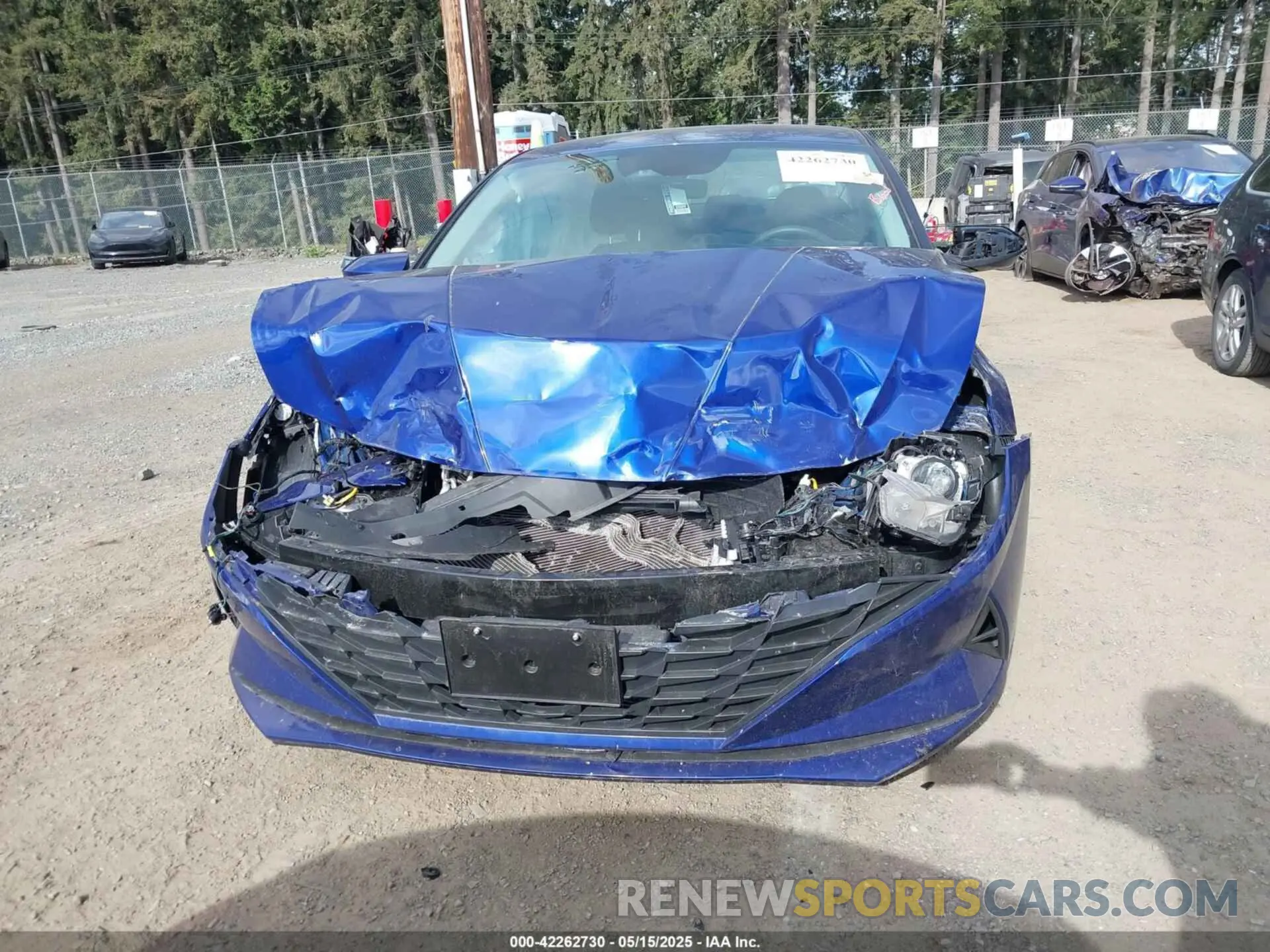 12 Photograph of a damaged car 5NPLL4AG5NH078288 HYUNDAI ELANTRA 2022