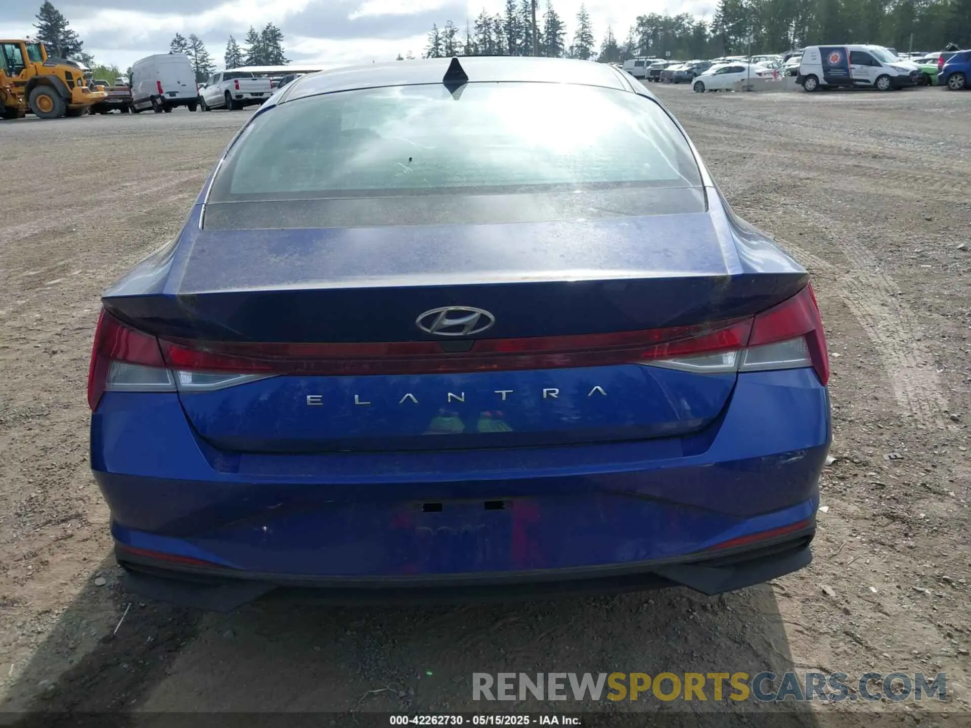 16 Photograph of a damaged car 5NPLL4AG5NH078288 HYUNDAI ELANTRA 2022