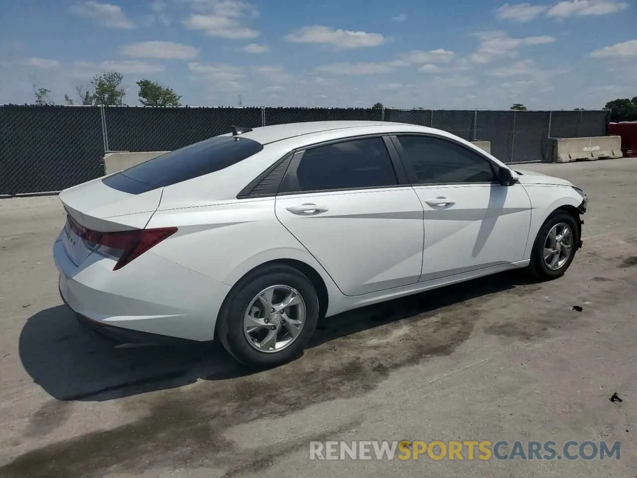 3 Photograph of a damaged car 5NPLL4AGXNH084085 HYUNDAI ELANTRA 2022