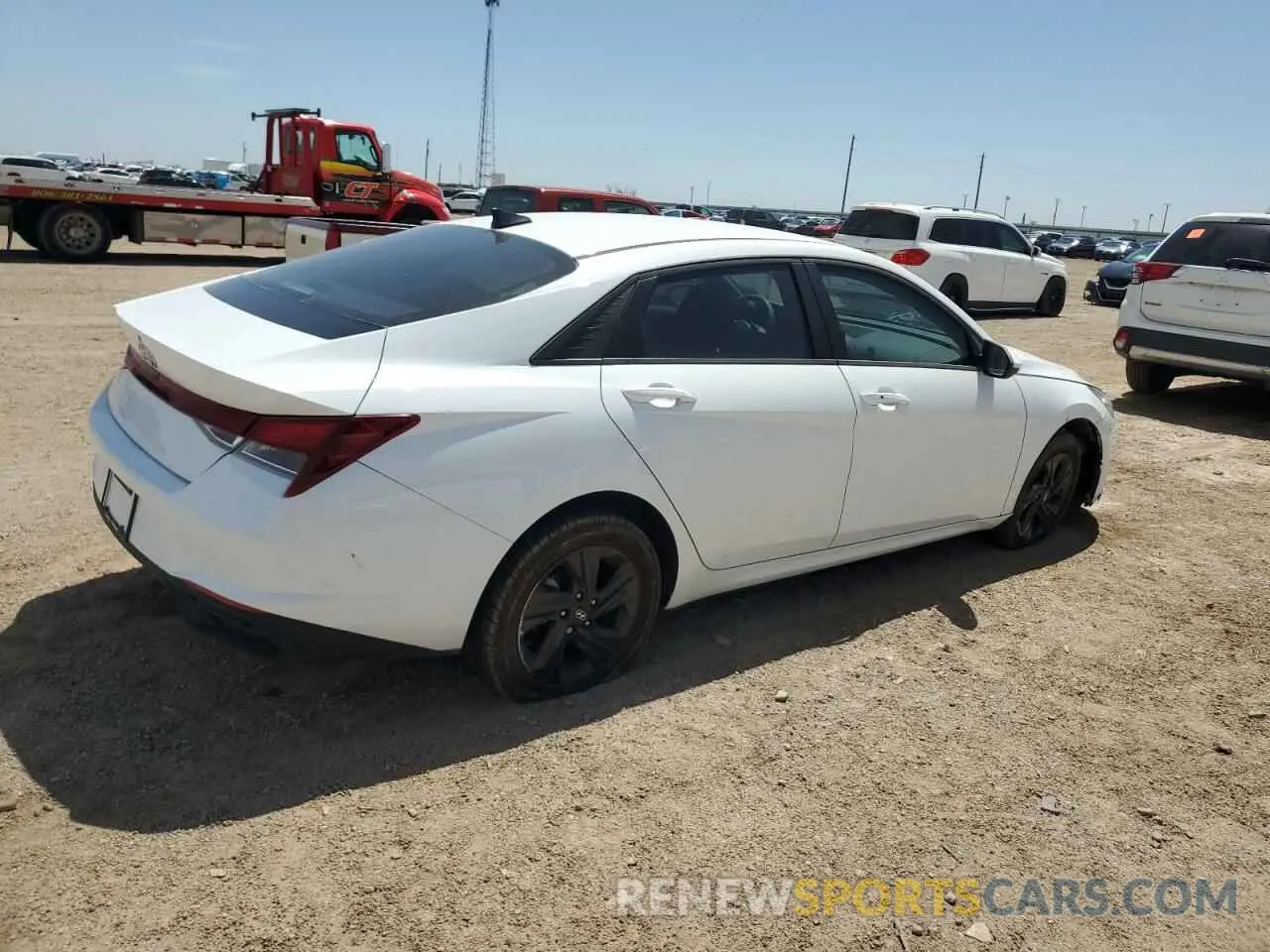 3 Photograph of a damaged car 5NPLM4AG0NH060035 HYUNDAI ELANTRA 2022