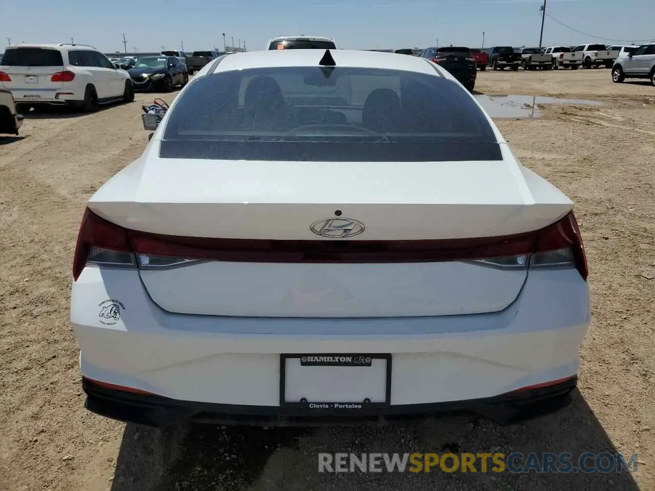 6 Photograph of a damaged car 5NPLM4AG0NH060035 HYUNDAI ELANTRA 2022