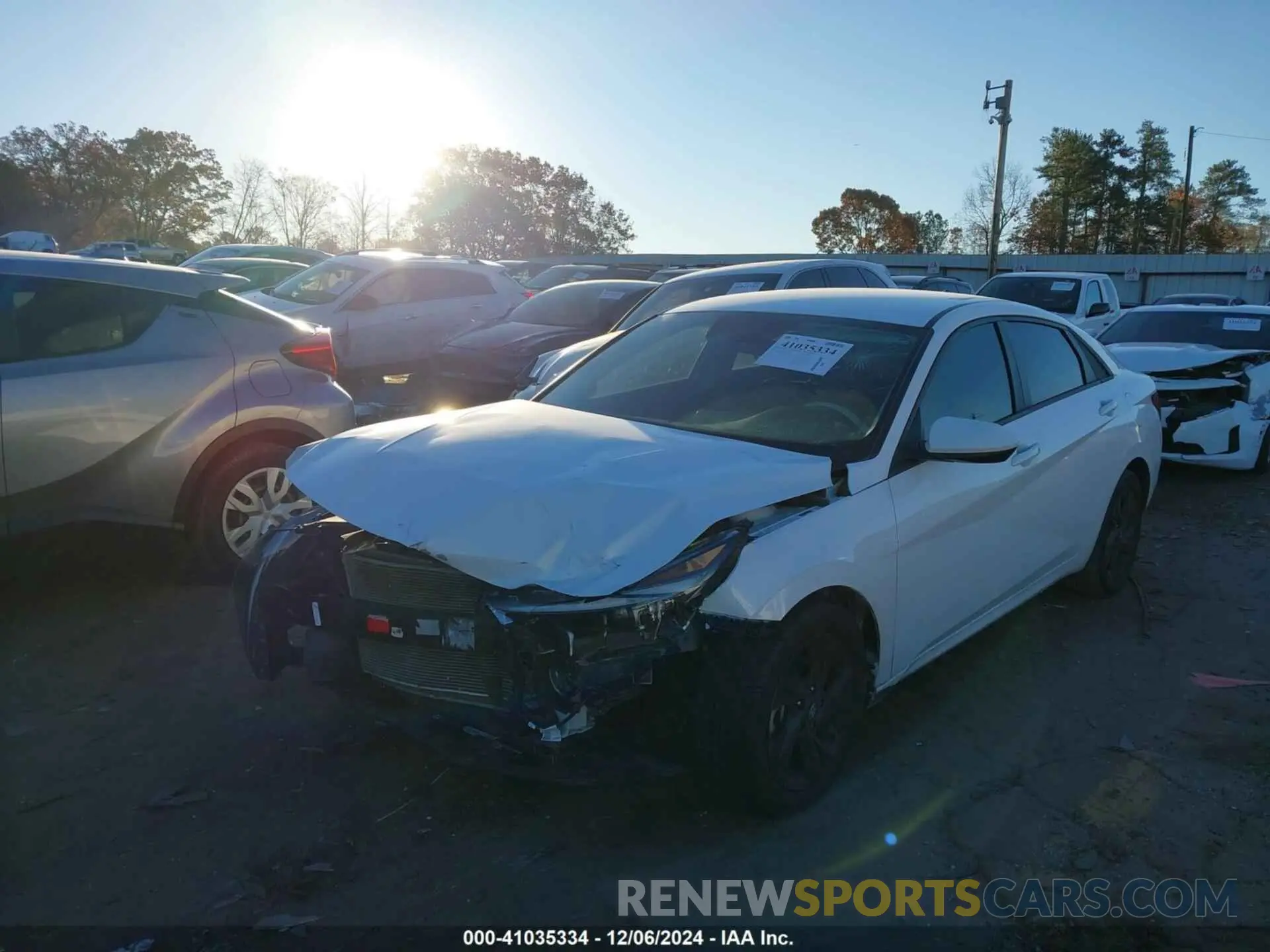 2 Photograph of a damaged car 5NPLM4AG0NH066059 HYUNDAI ELANTRA 2022