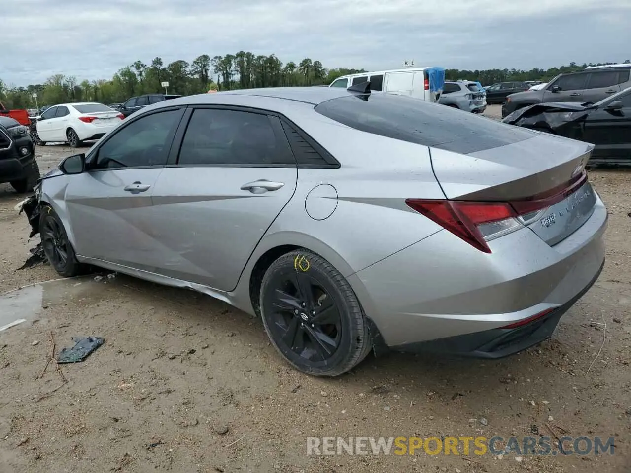 2 Photograph of a damaged car 5NPLM4AG0NH066742 HYUNDAI ELANTRA 2022