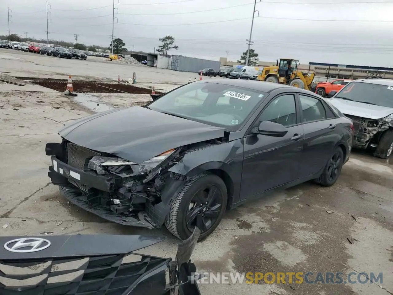 1 Photograph of a damaged car 5NPLM4AG0NH077563 HYUNDAI ELANTRA 2022
