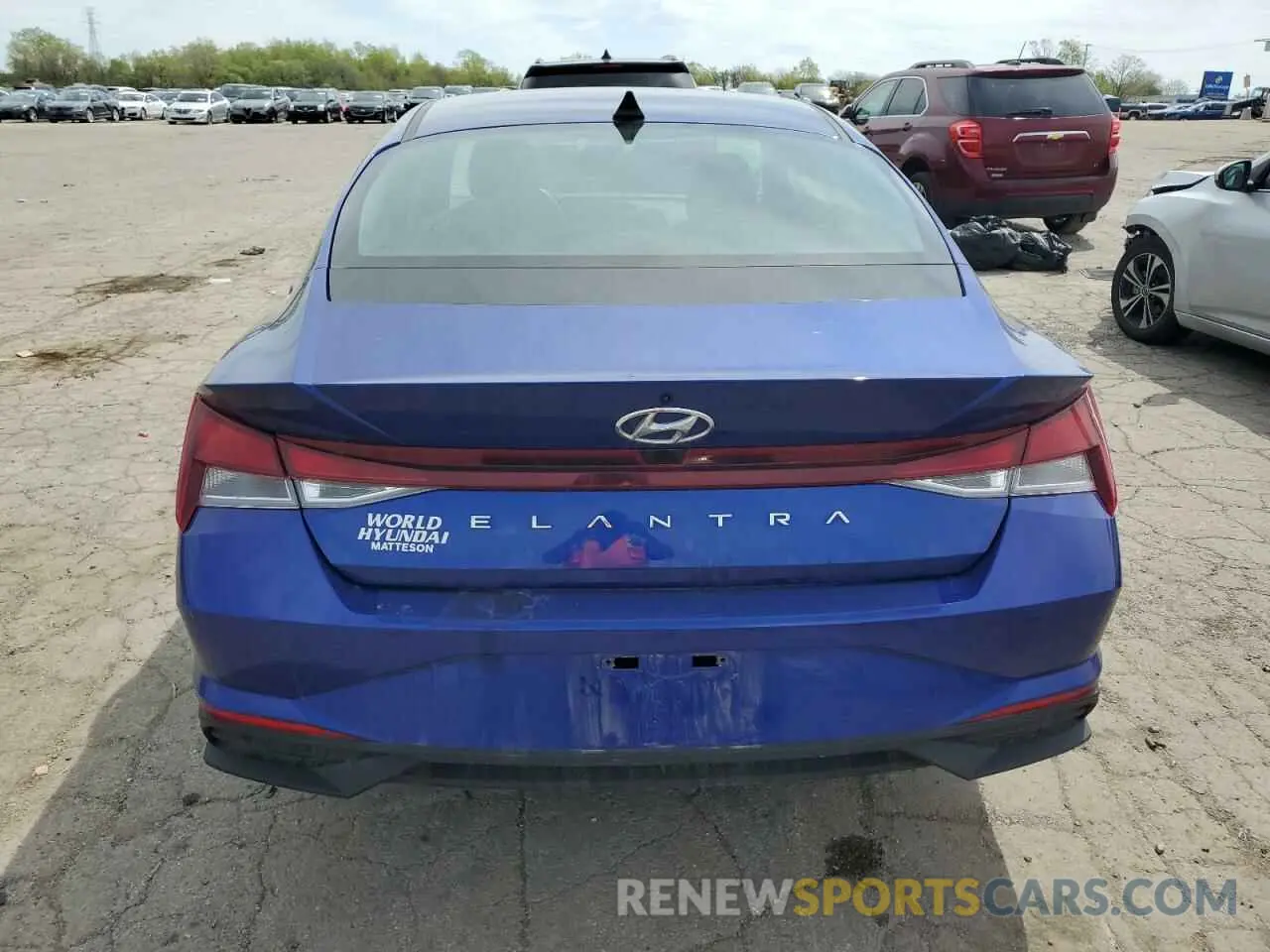 6 Photograph of a damaged car 5NPLM4AG0NH079586 HYUNDAI ELANTRA 2022
