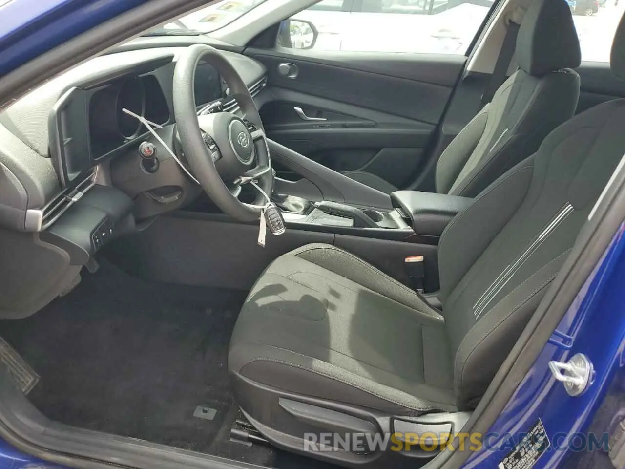 7 Photograph of a damaged car 5NPLM4AG0NH079586 HYUNDAI ELANTRA 2022