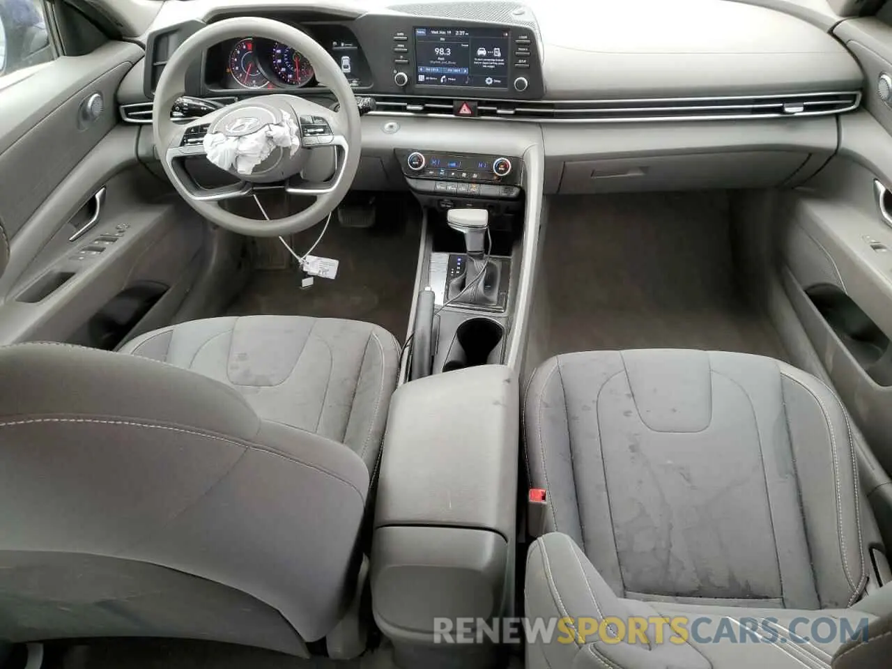8 Photograph of a damaged car 5NPLM4AG1NH060755 HYUNDAI ELANTRA 2022