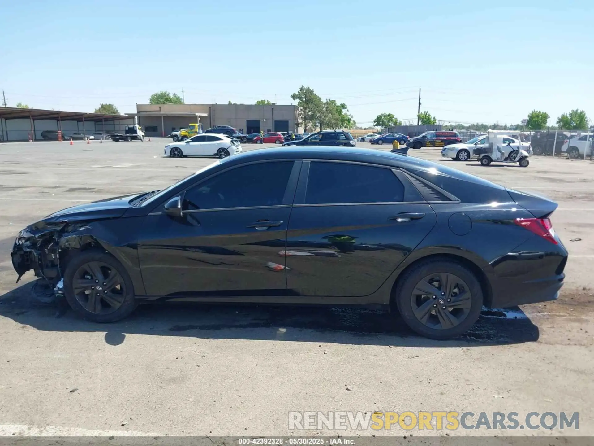 14 Photograph of a damaged car 5NPLM4AG2NH054396 HYUNDAI ELANTRA 2022