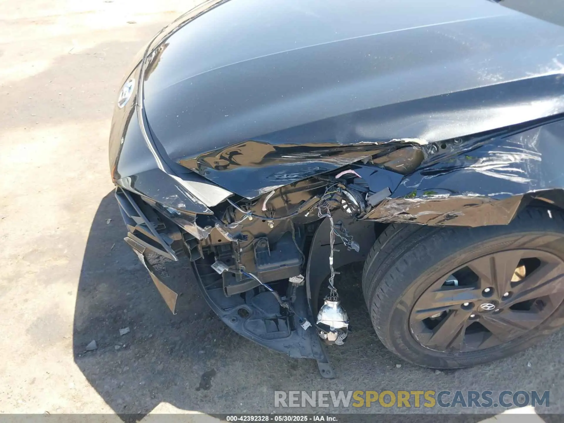6 Photograph of a damaged car 5NPLM4AG2NH054396 HYUNDAI ELANTRA 2022