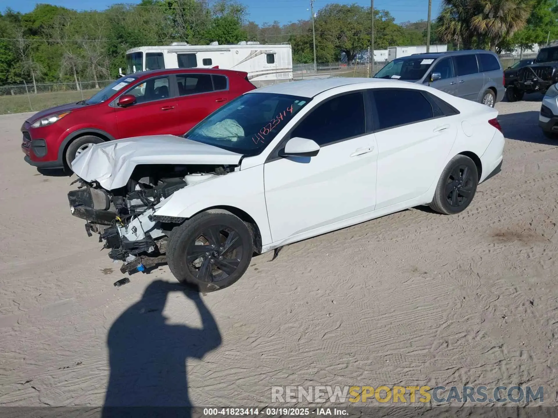 2 Фотография поврежденного автомобиля 5NPLM4AG2NH060005 HYUNDAI ELANTRA 2022