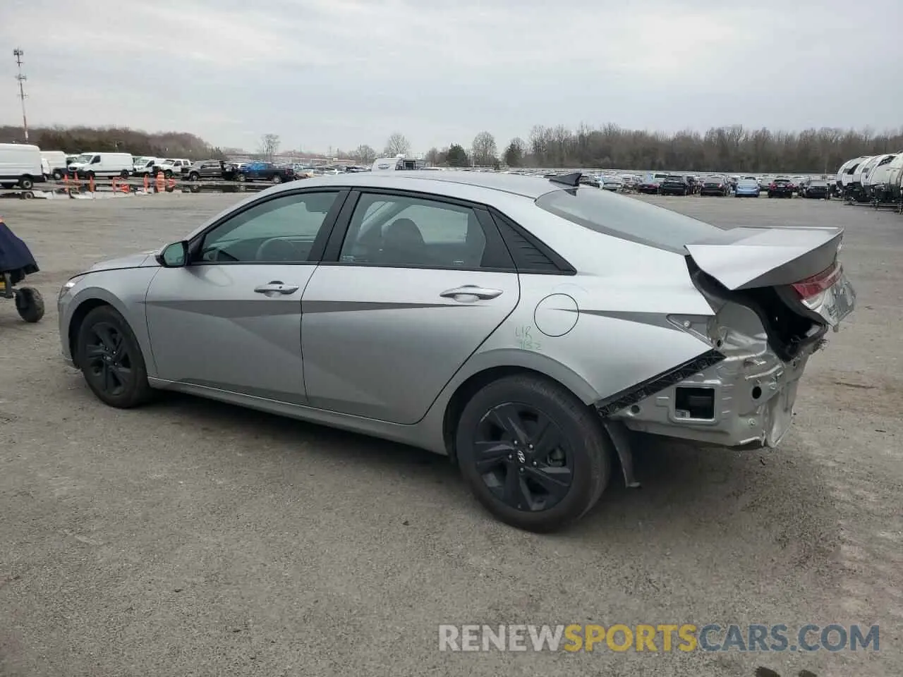 2 Photograph of a damaged car 5NPLM4AG3NH078755 HYUNDAI ELANTRA 2022