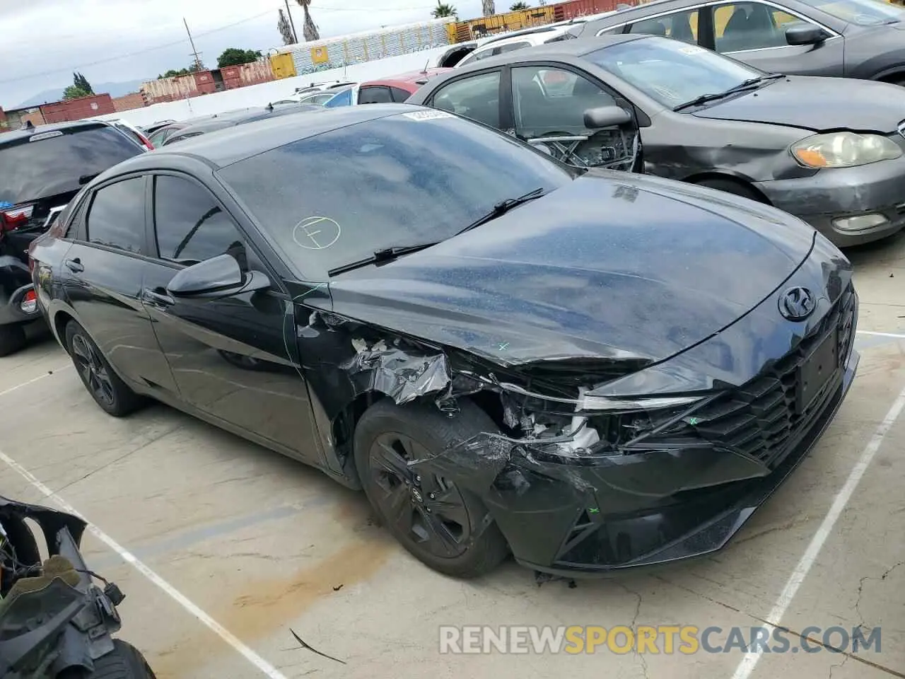 4 Photograph of a damaged car 5NPLM4AG3NH079453 HYUNDAI ELANTRA 2022