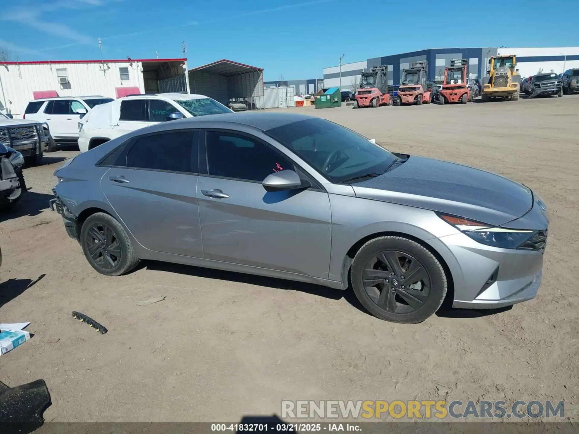 14 Photograph of a damaged car 5NPLM4AG3NH081249 HYUNDAI ELANTRA 2022
