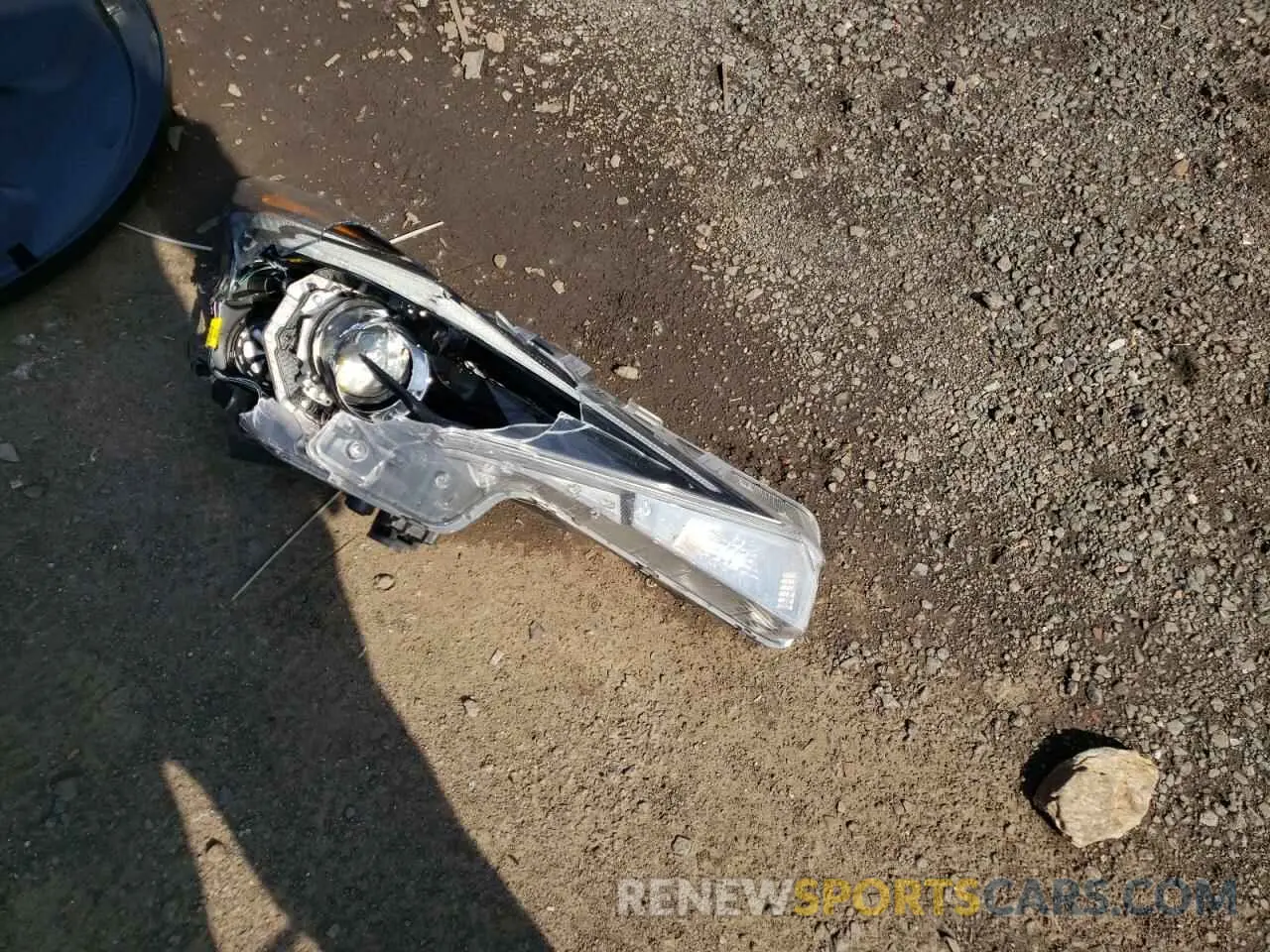 12 Photograph of a damaged car 5NPLM4AG4NH069868 HYUNDAI ELANTRA 2022