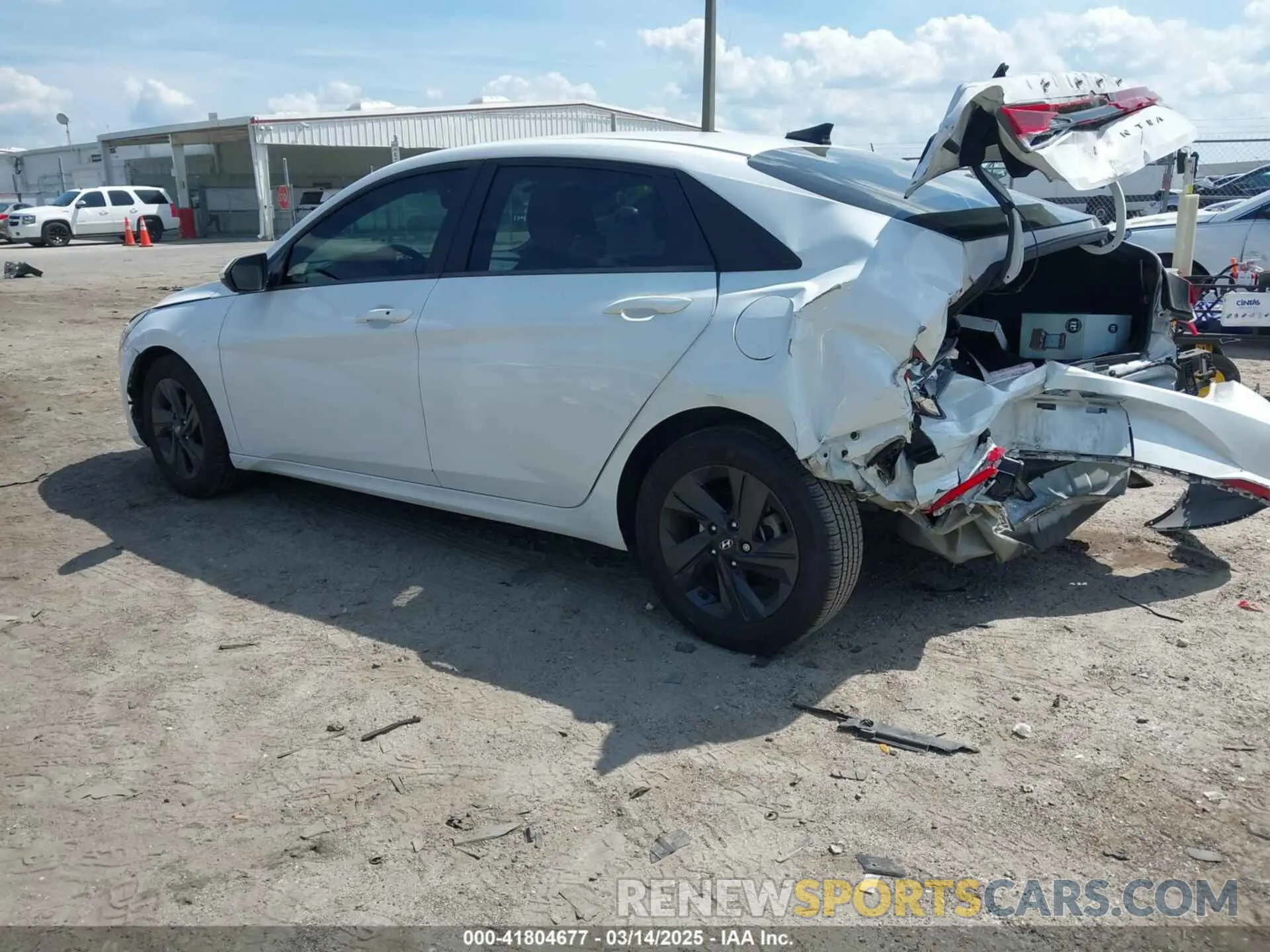 3 Photograph of a damaged car 5NPLM4AG5NH067787 HYUNDAI ELANTRA 2022