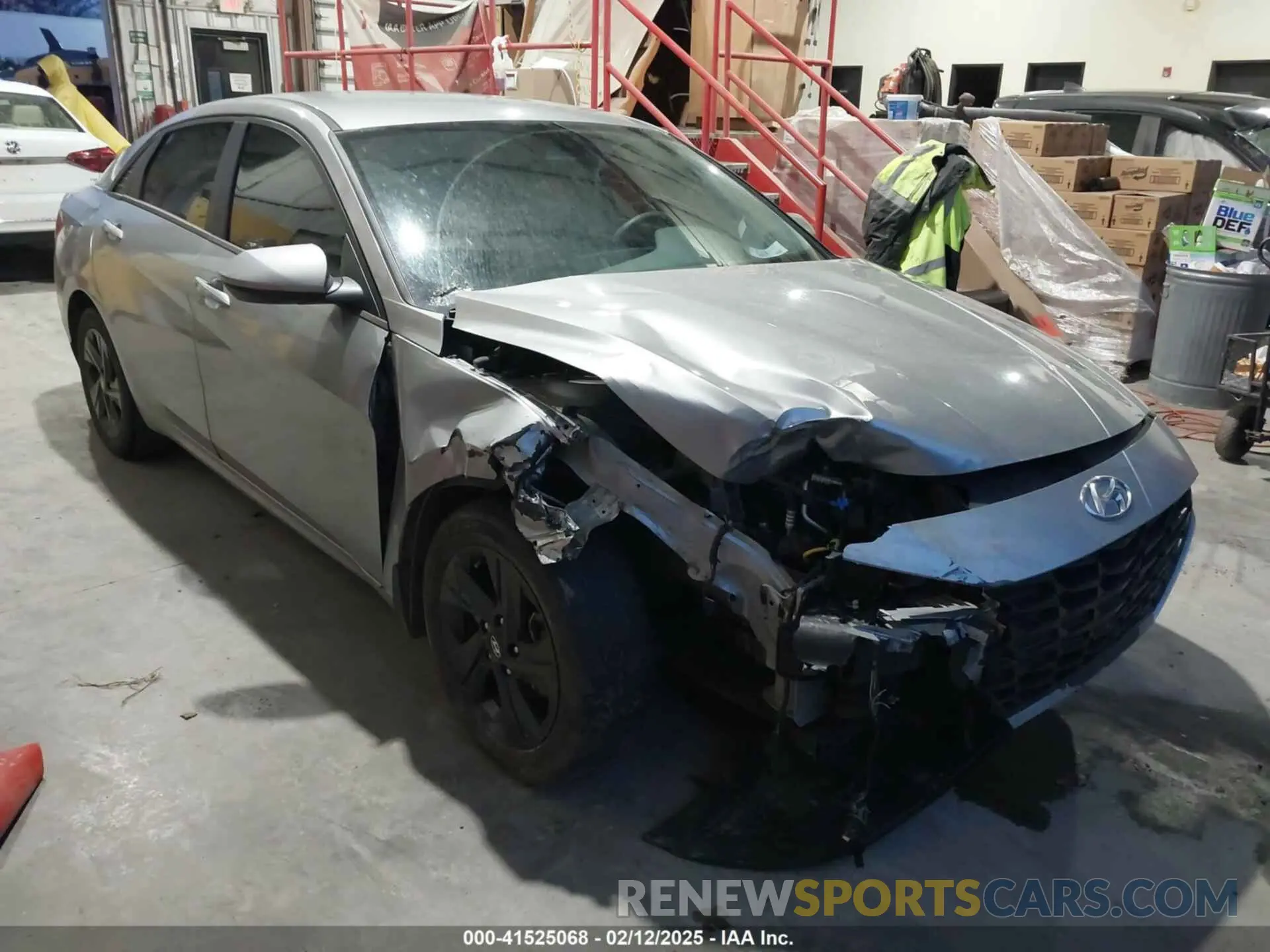 1 Photograph of a damaged car 5NPLM4AG6NH062680 HYUNDAI ELANTRA 2022