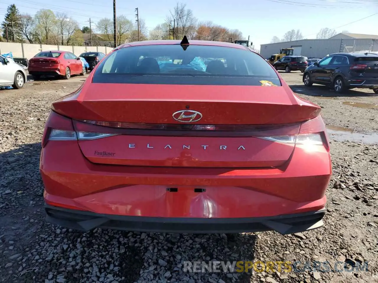 6 Photograph of a damaged car 5NPLM4AG6NH071105 HYUNDAI ELANTRA 2022