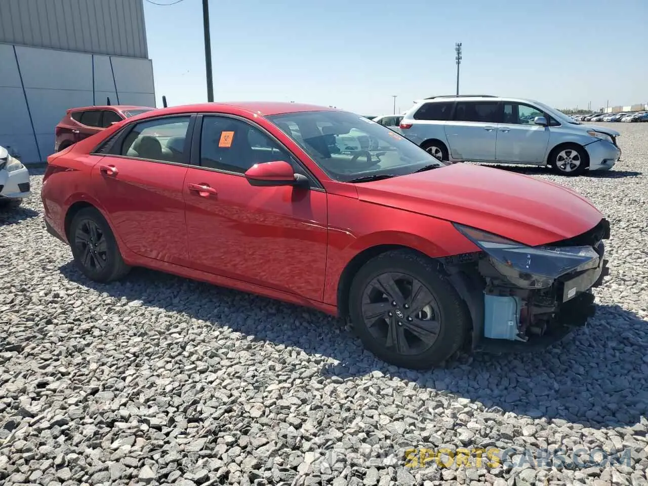 4 Photograph of a damaged car 5NPLM4AG6NH079026 HYUNDAI ELANTRA 2022