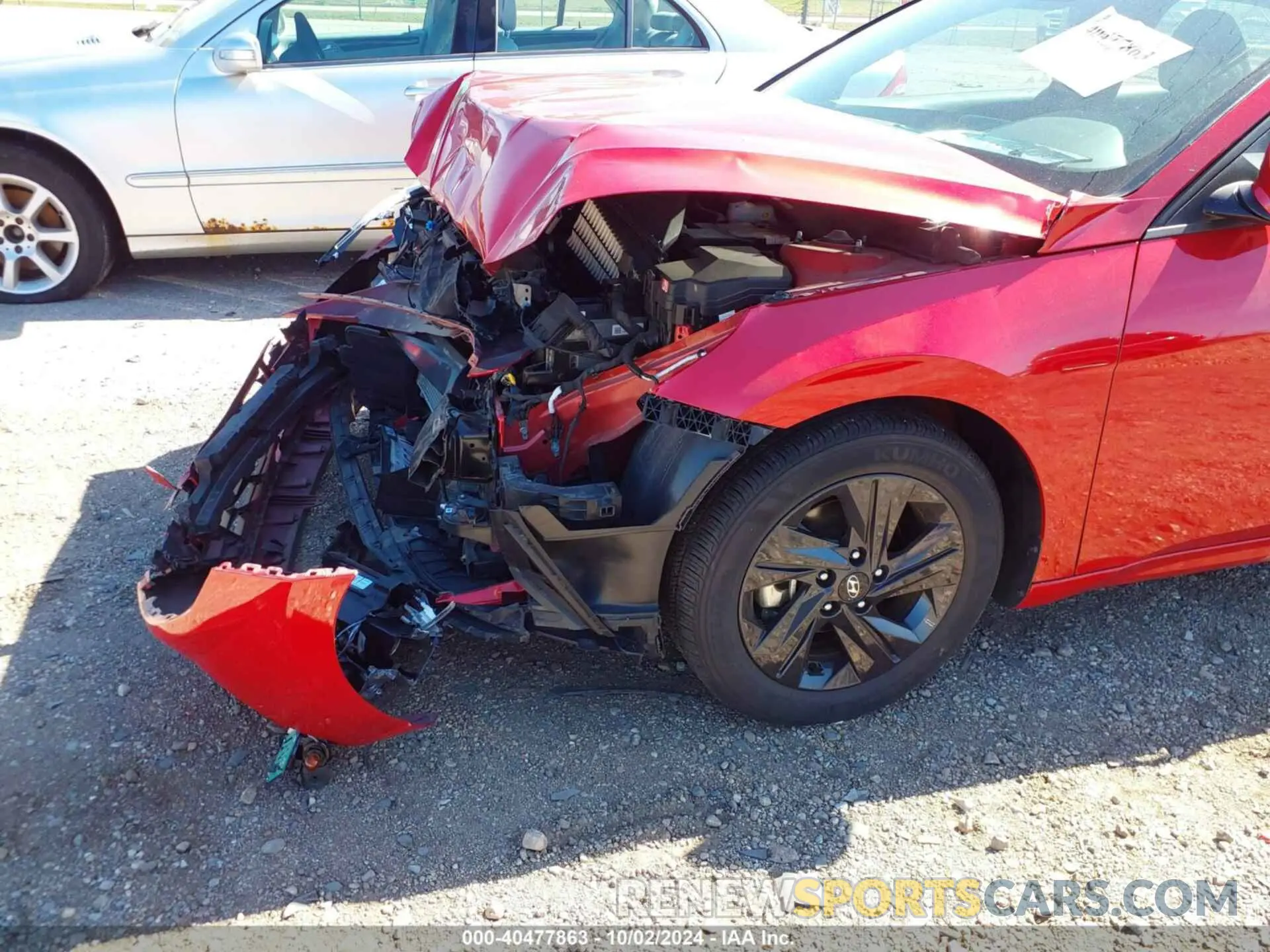 6 Photograph of a damaged car 5NPLM4AG7NH085403 HYUNDAI ELANTRA 2022