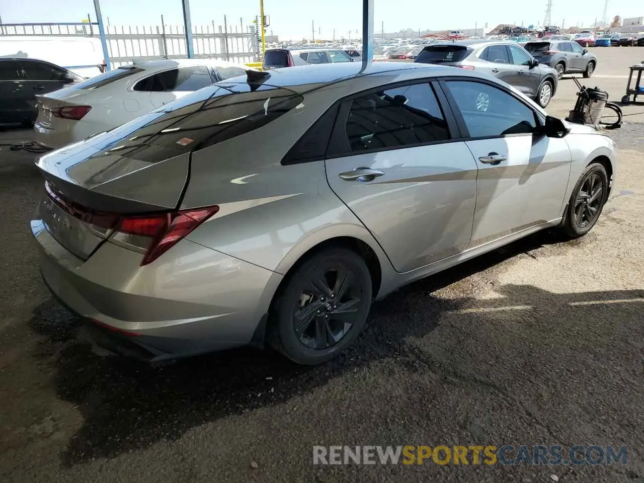 3 Photograph of a damaged car 5NPLM4AG9NH059188 HYUNDAI ELANTRA 2022