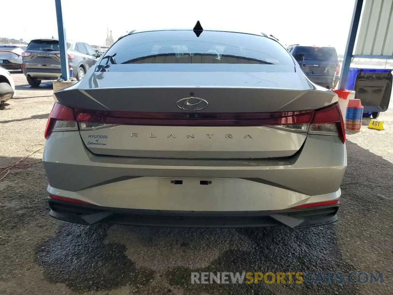 6 Photograph of a damaged car 5NPLM4AG9NH059188 HYUNDAI ELANTRA 2022