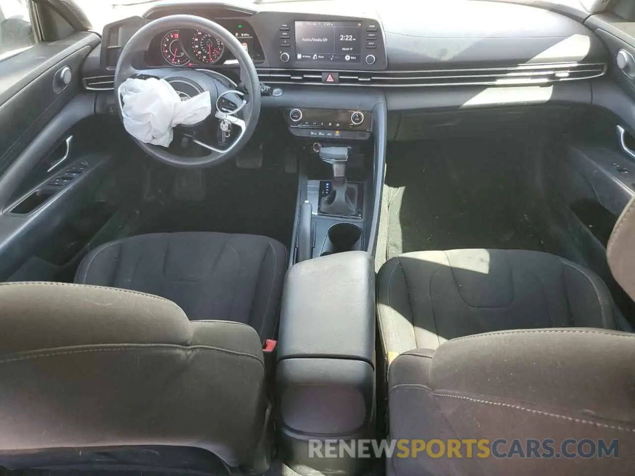 8 Photograph of a damaged car 5NPLM4AG9NH065850 HYUNDAI ELANTRA 2022