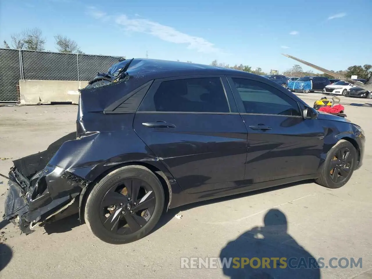 4 Фотография поврежденного автомобиля 5NPLM4AG9NH078081 HYUNDAI ELANTRA 2022