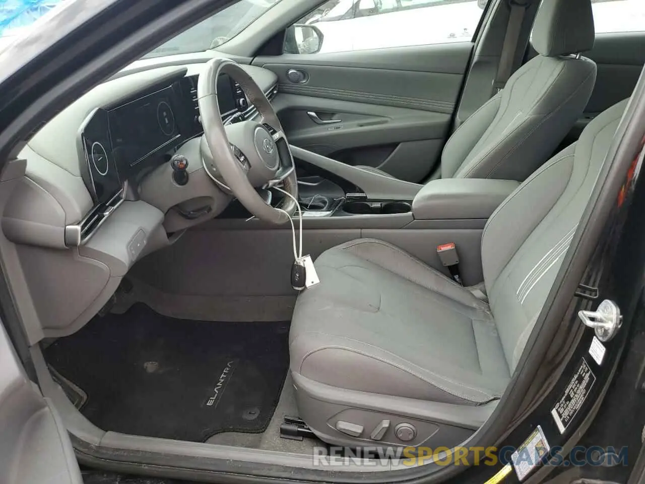 7 Photograph of a damaged car 5NPLN4AG0NH082923 HYUNDAI ELANTRA 2022