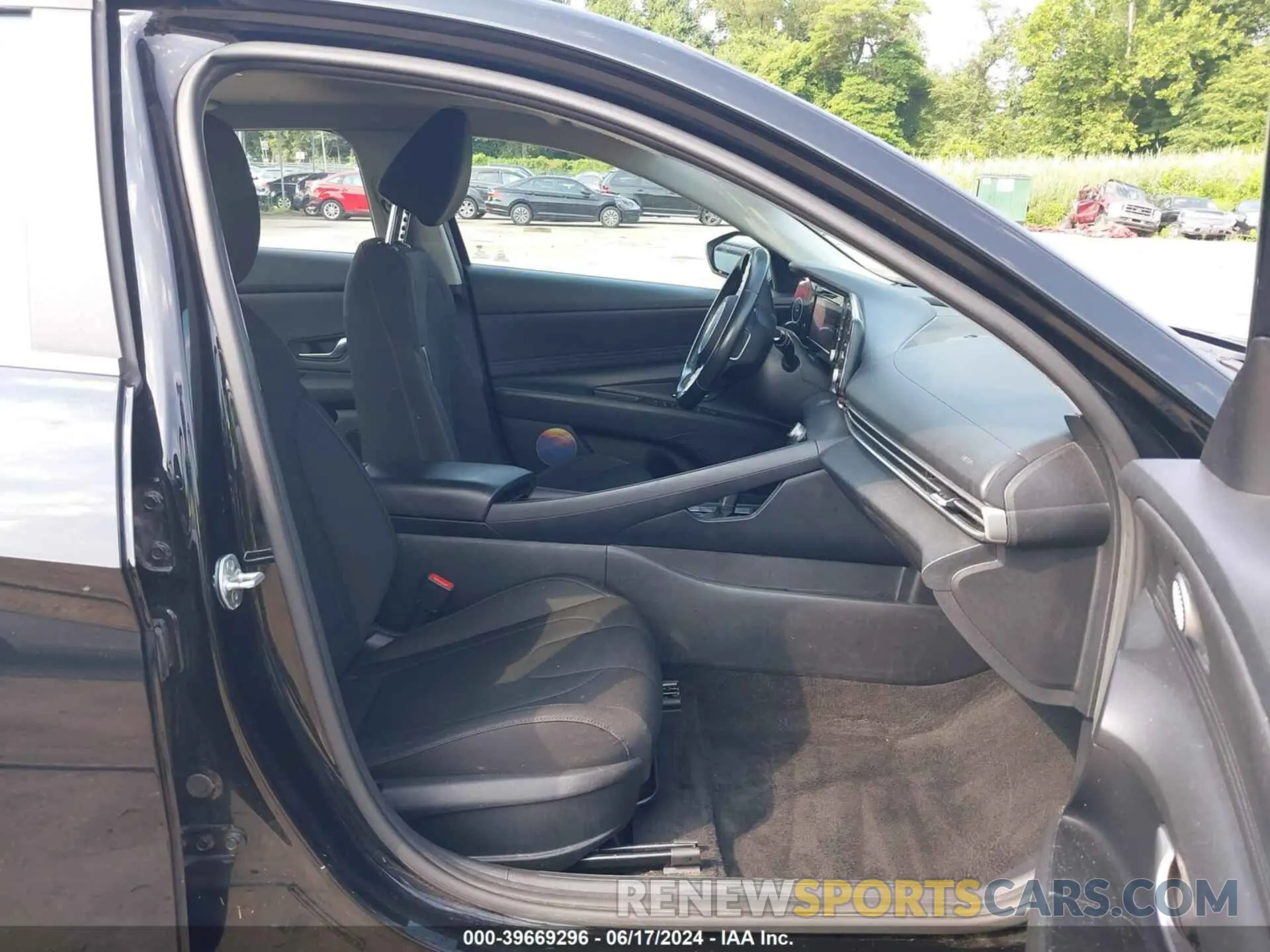 5 Фотография поврежденного автомобиля 5NPLN4AG1NH053804 HYUNDAI ELANTRA 2022