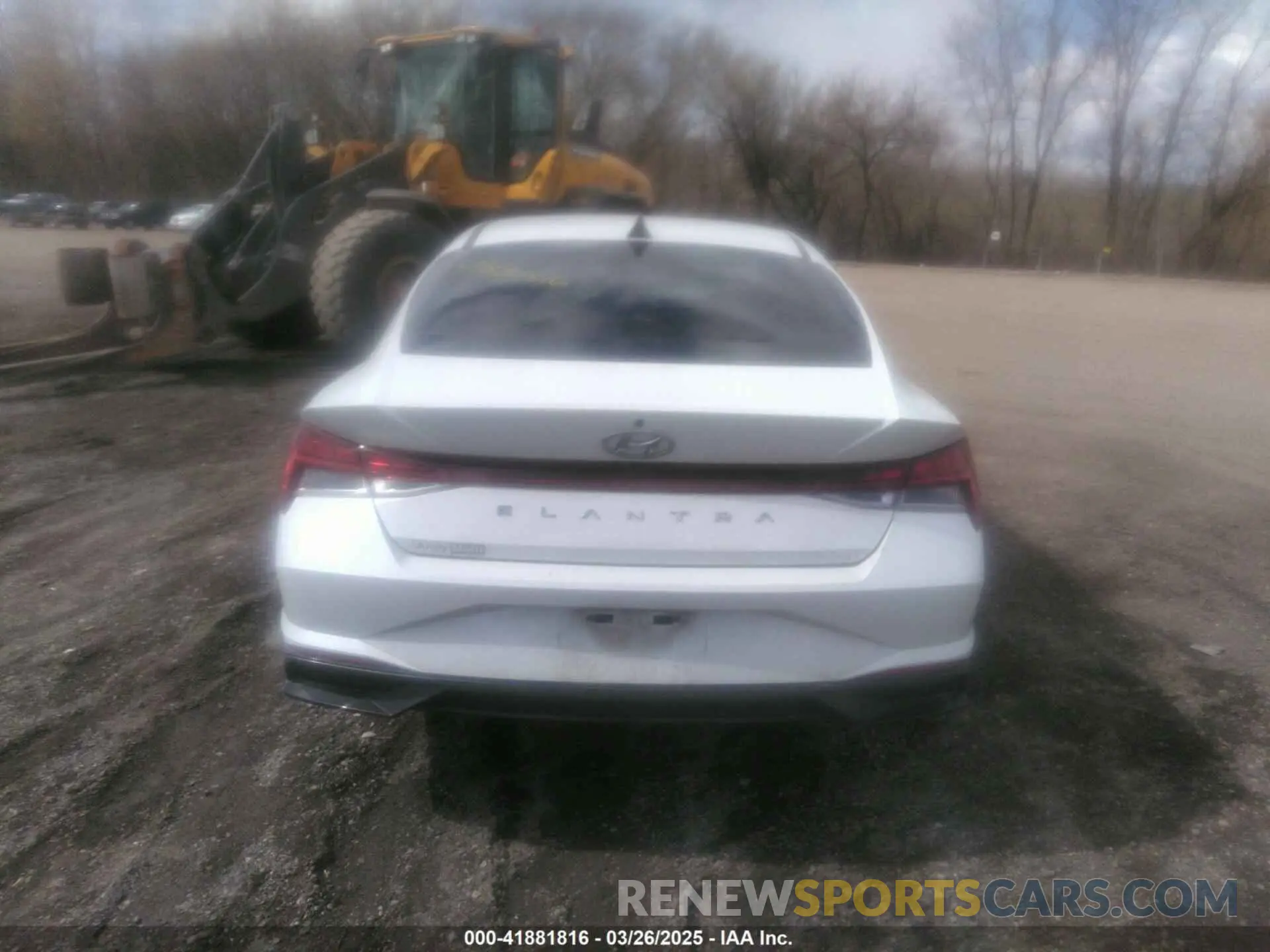 16 Photograph of a damaged car 5NPLN4AG4NH067308 HYUNDAI ELANTRA 2022
