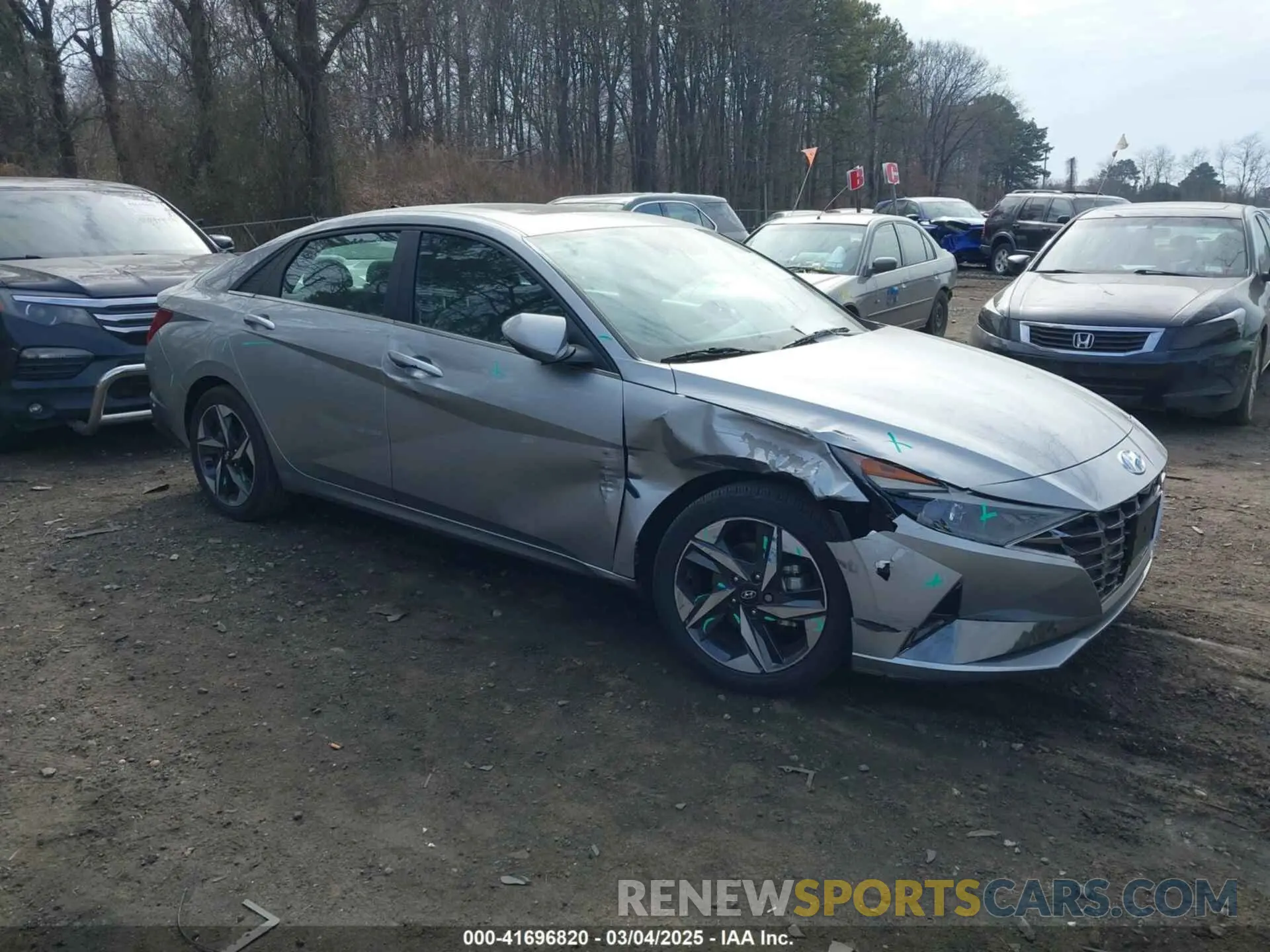 13 Photograph of a damaged car 5NPLN4AG5NH074106 HYUNDAI ELANTRA 2022