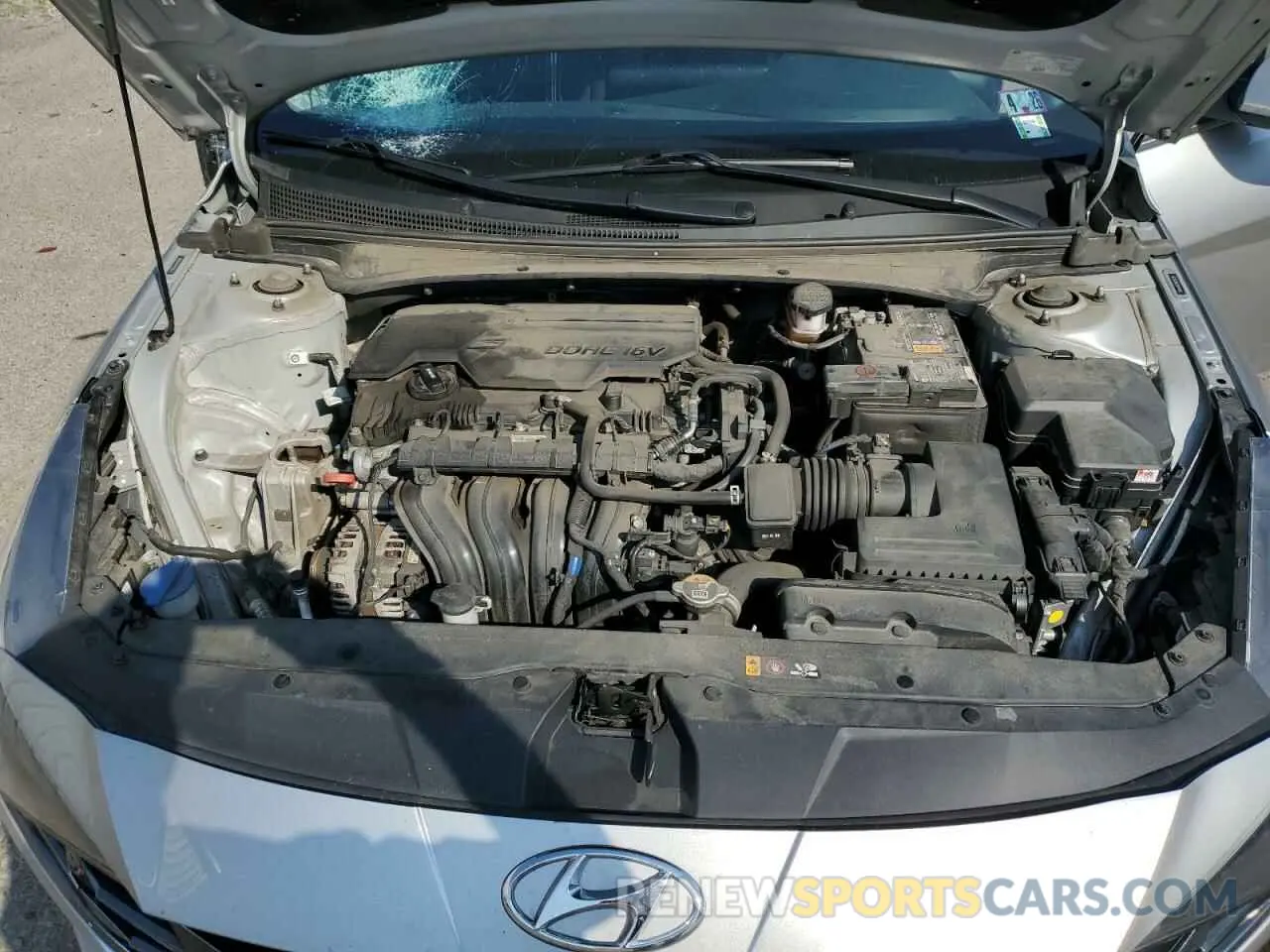 11 Photograph of a damaged car 5NPLN4AG7NH056139 HYUNDAI ELANTRA 2022