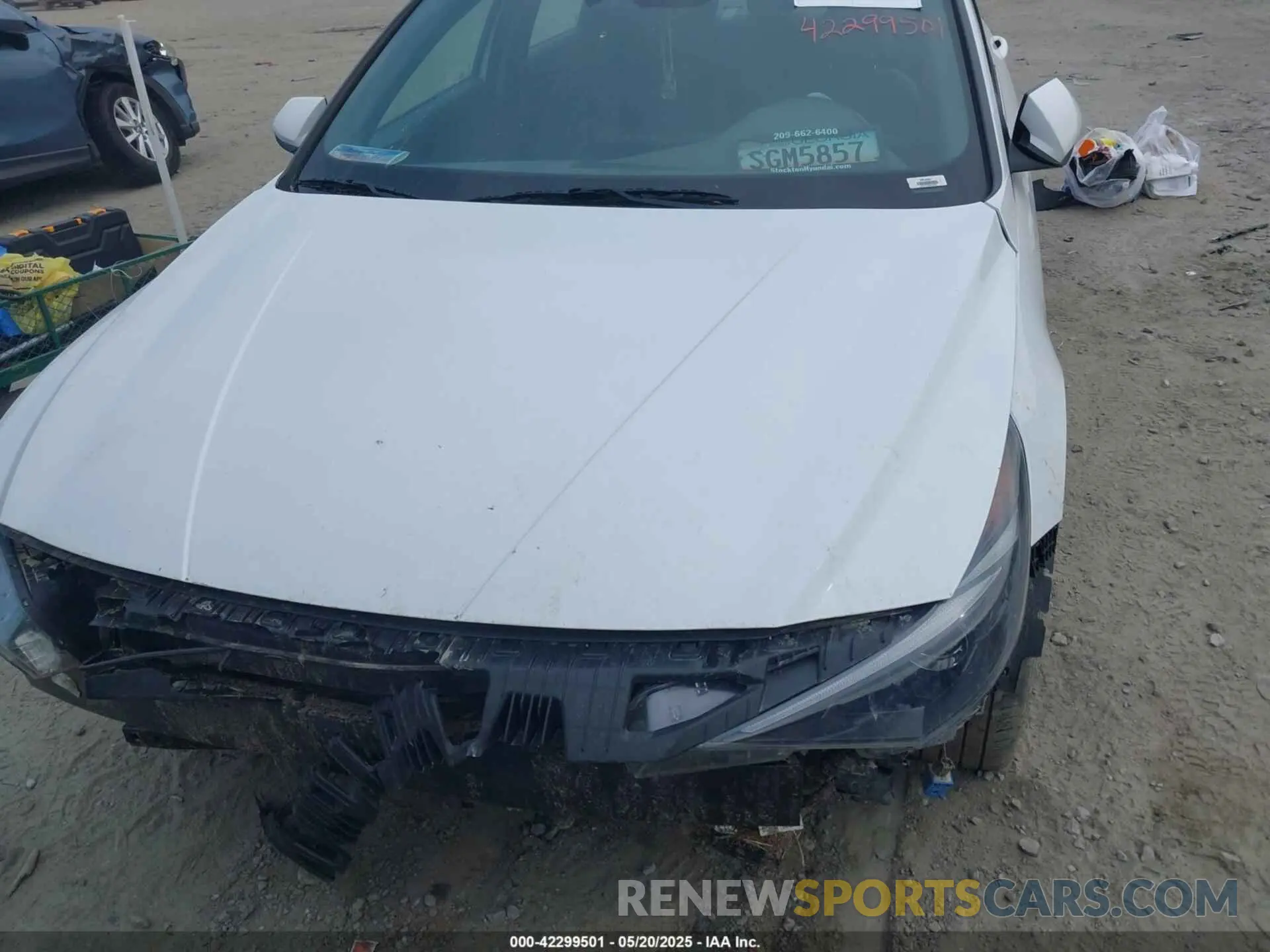 12 Photograph of a damaged car 5NPLN4AG7NH068727 HYUNDAI ELANTRA 2022