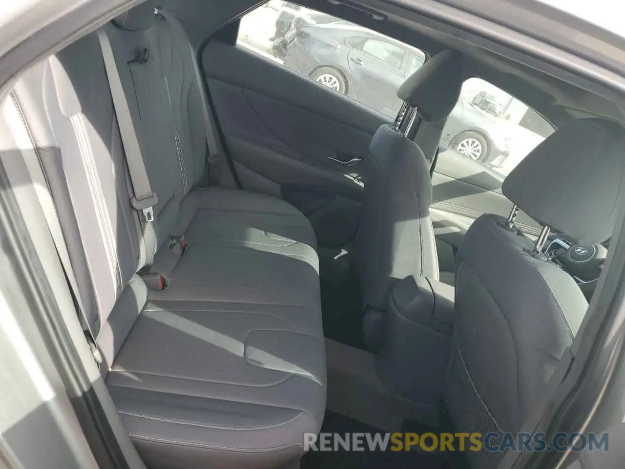 10 Фотография поврежденного автомобиля 5NPLN4AG9NH069250 HYUNDAI ELANTRA 2022