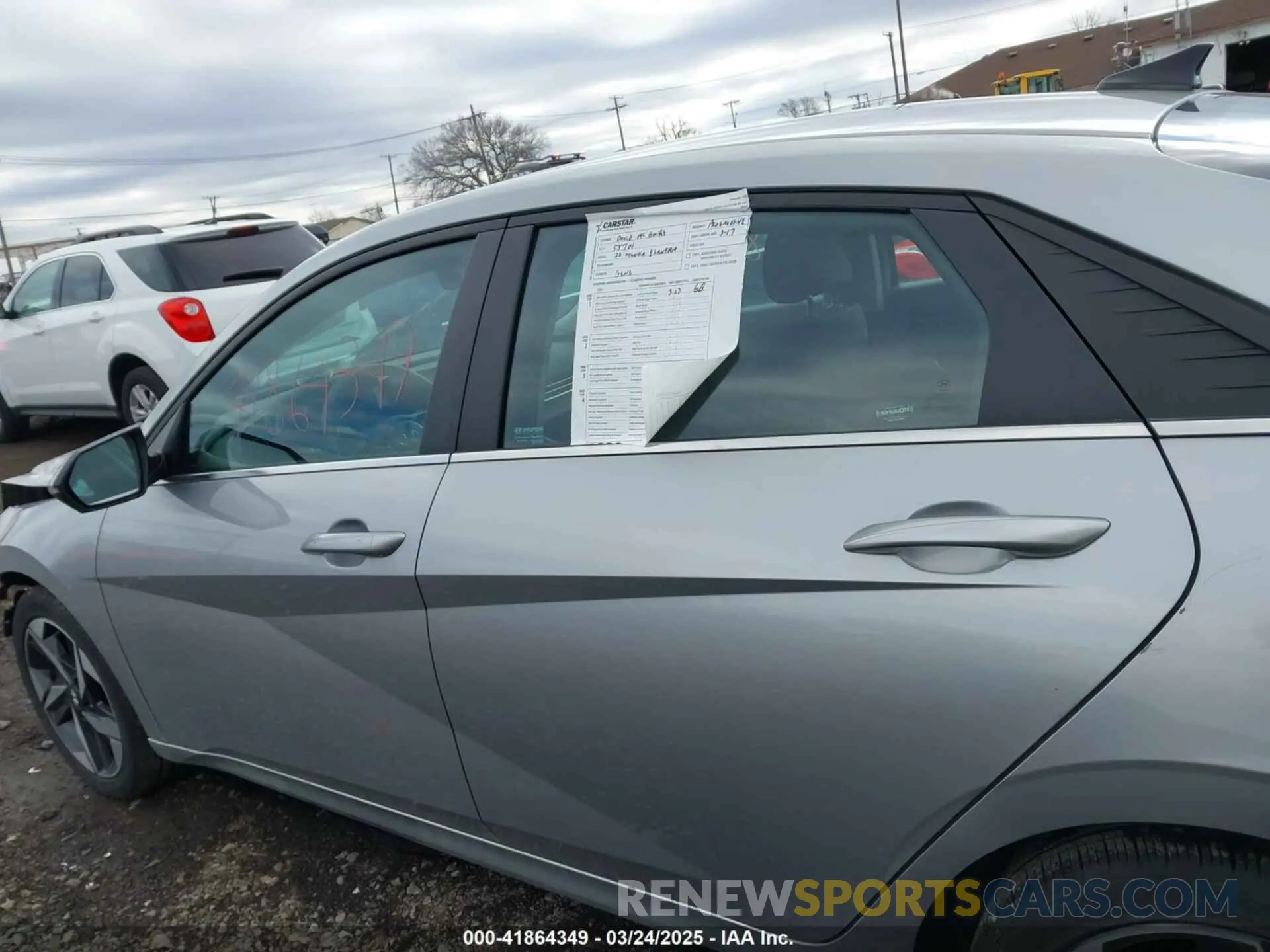 14 Photograph of a damaged car 5NPLN4AG9NH078241 HYUNDAI ELANTRA 2022