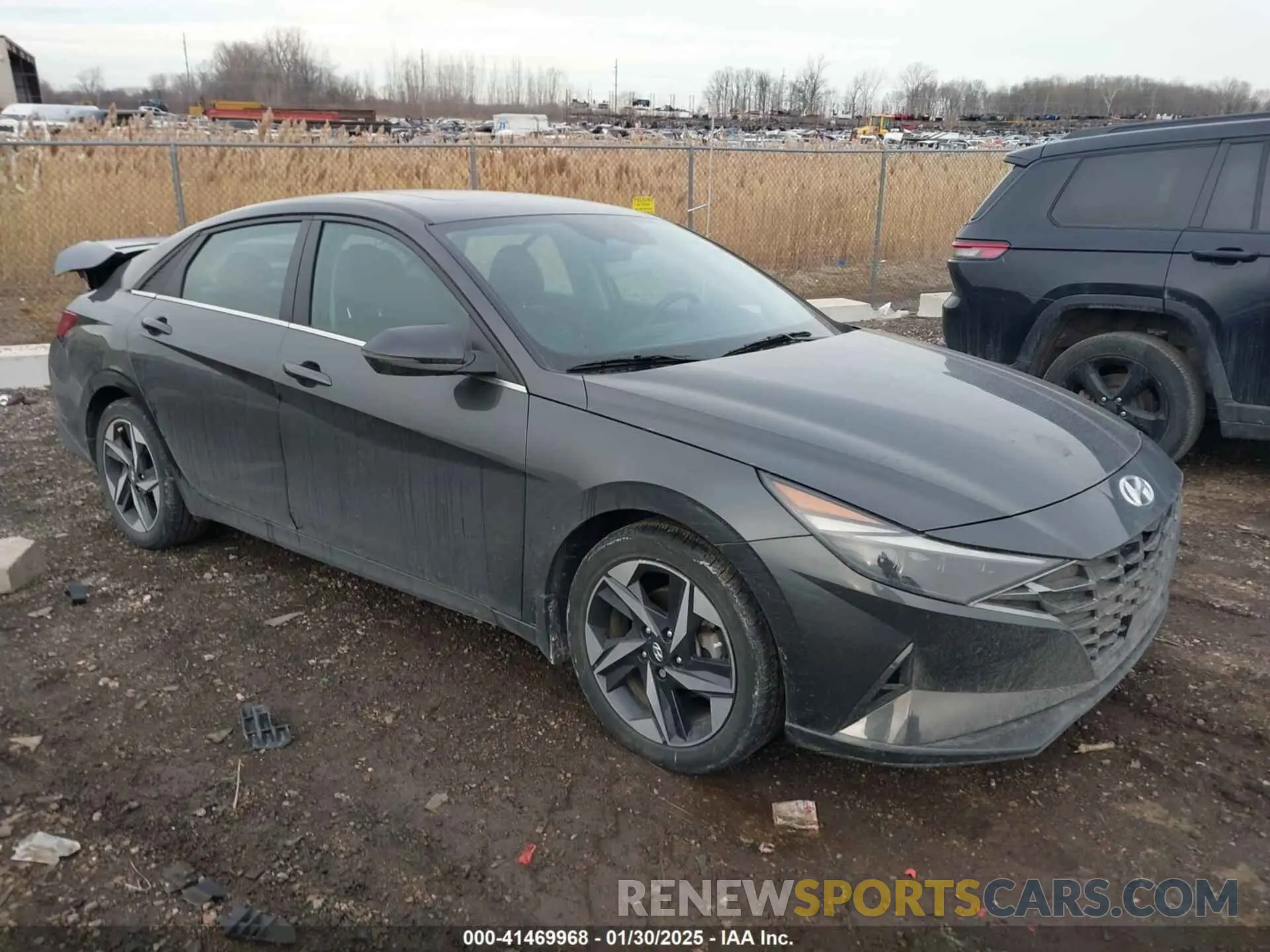 1 Photograph of a damaged car 5NPLP4AG0NH082740 HYUNDAI ELANTRA 2022