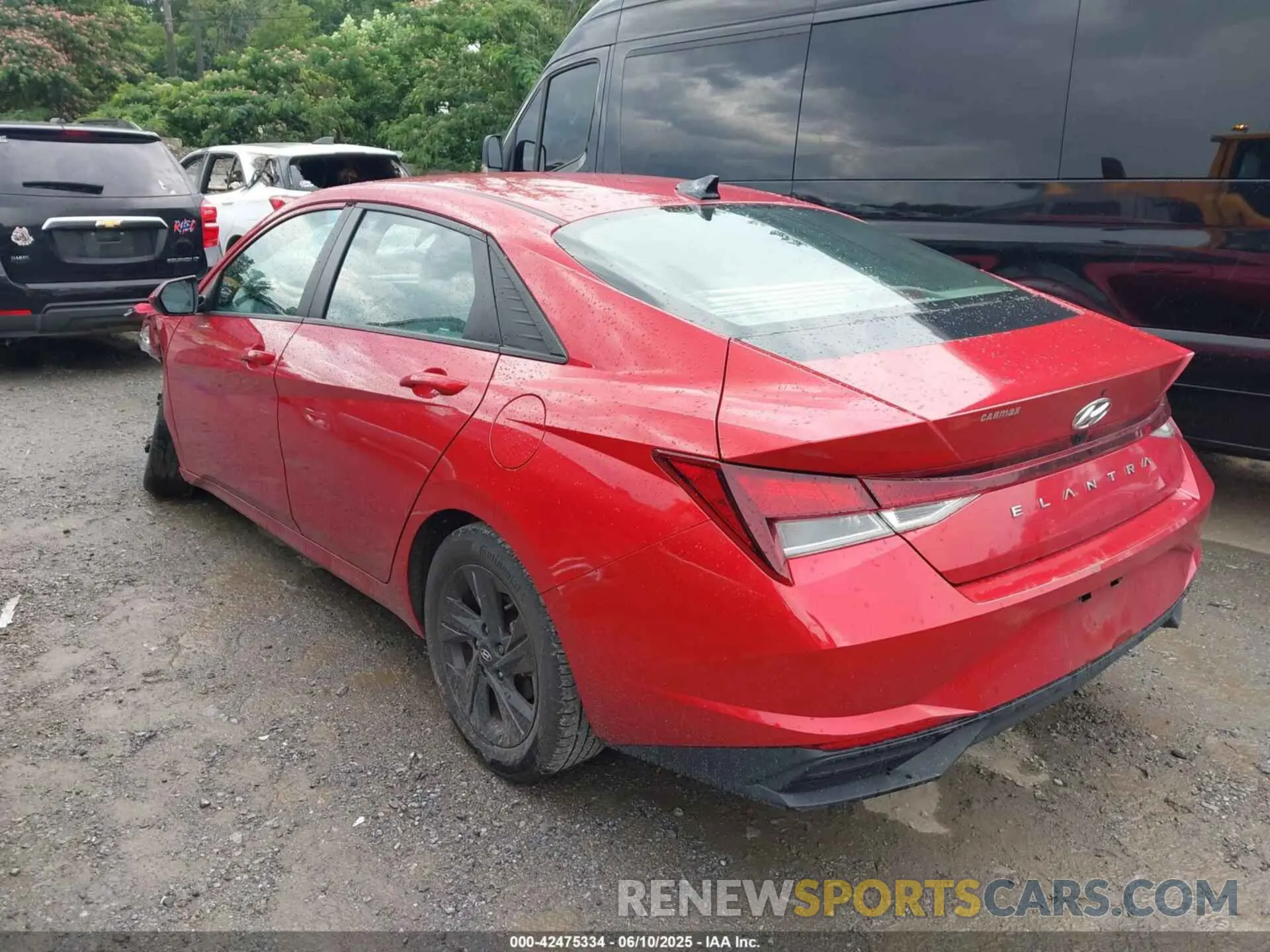 3 Photograph of a damaged car 5NPLS4AG0NH062485 HYUNDAI ELANTRA 2022