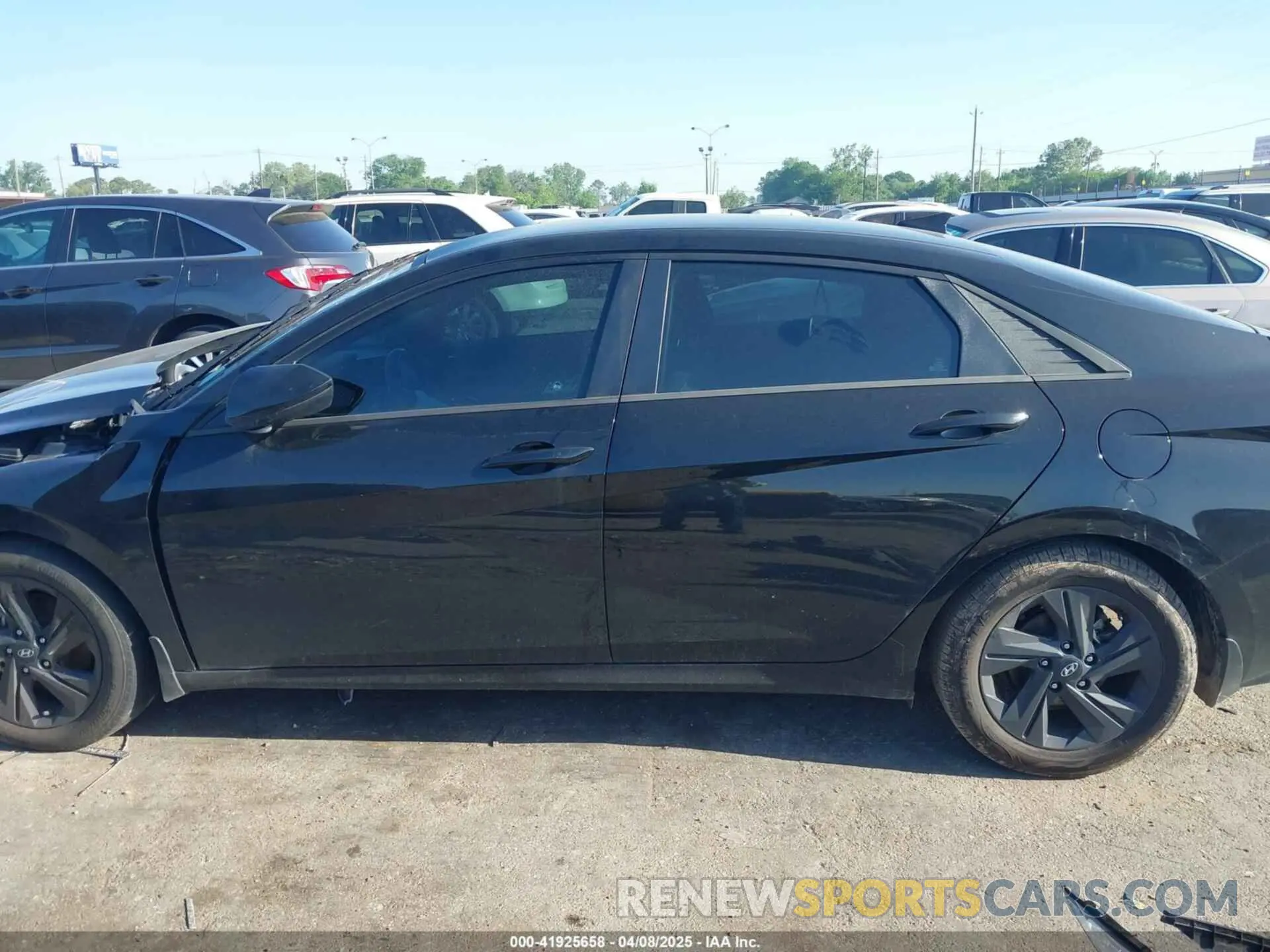 14 Фотография поврежденного автомобиля 5NPLS4AG0NH084969 HYUNDAI ELANTRA 2022