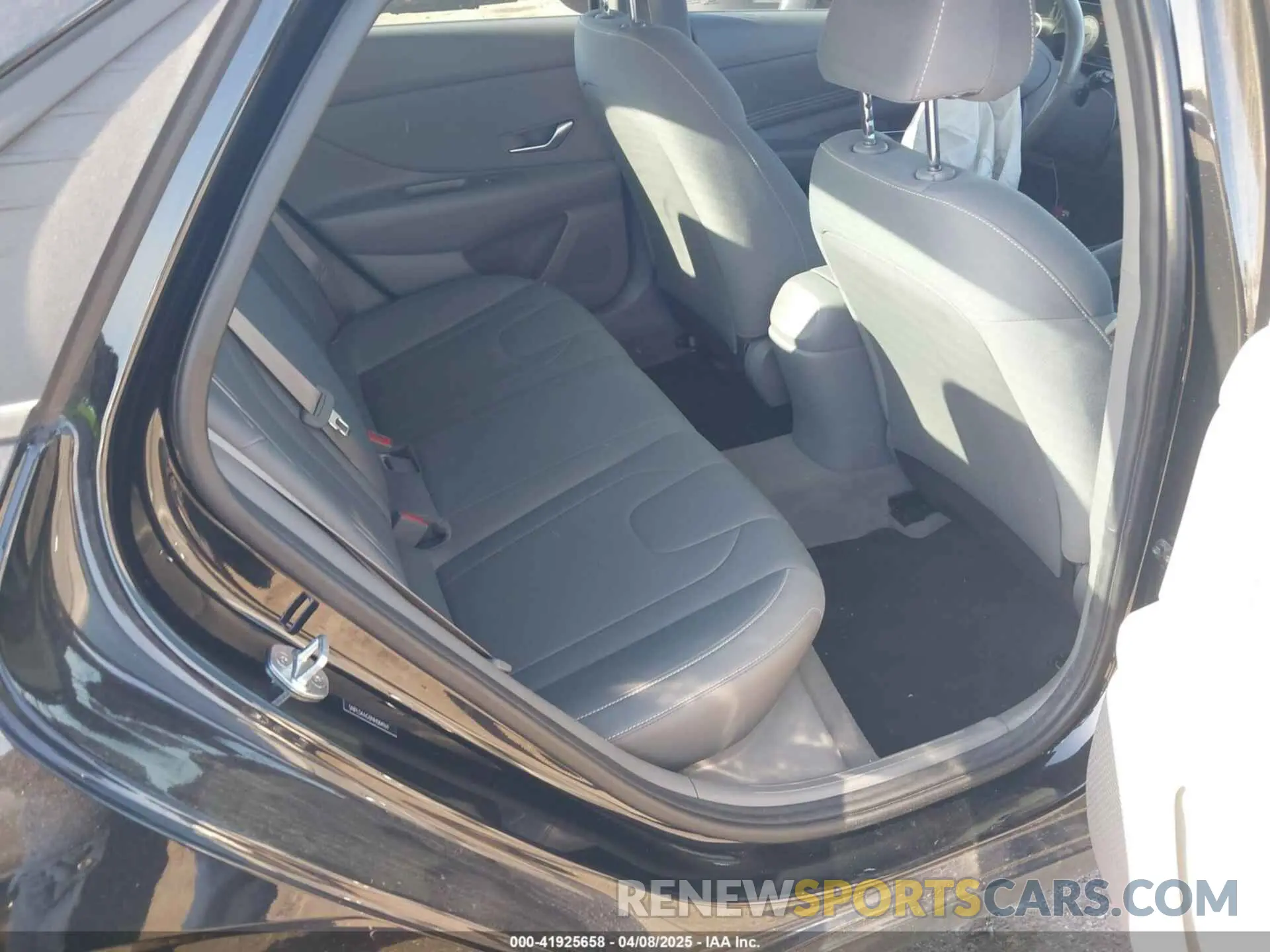 8 Фотография поврежденного автомобиля 5NPLS4AG0NH084969 HYUNDAI ELANTRA 2022