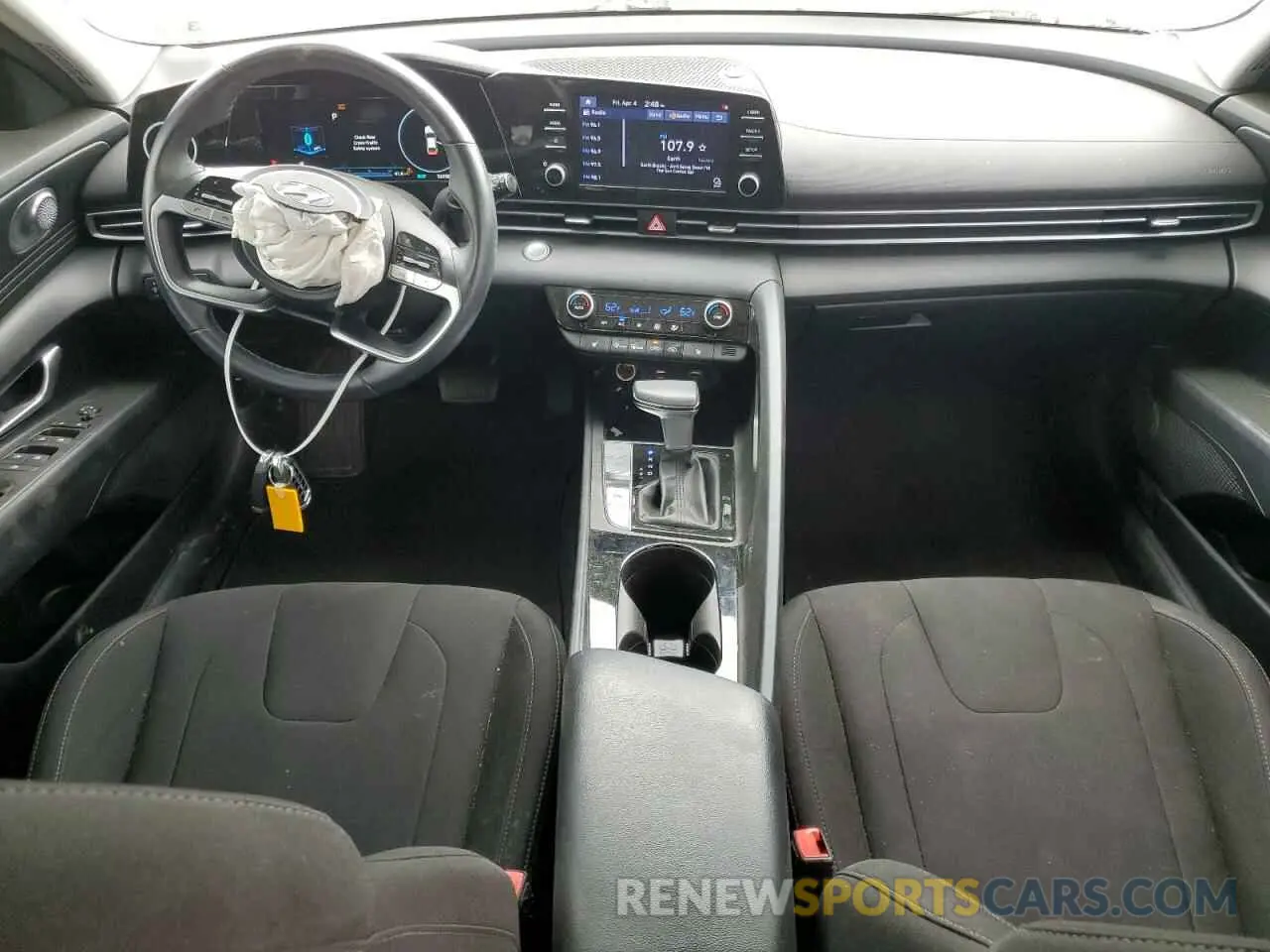 8 Photograph of a damaged car 5NPLS4AG1NH056517 HYUNDAI ELANTRA 2022