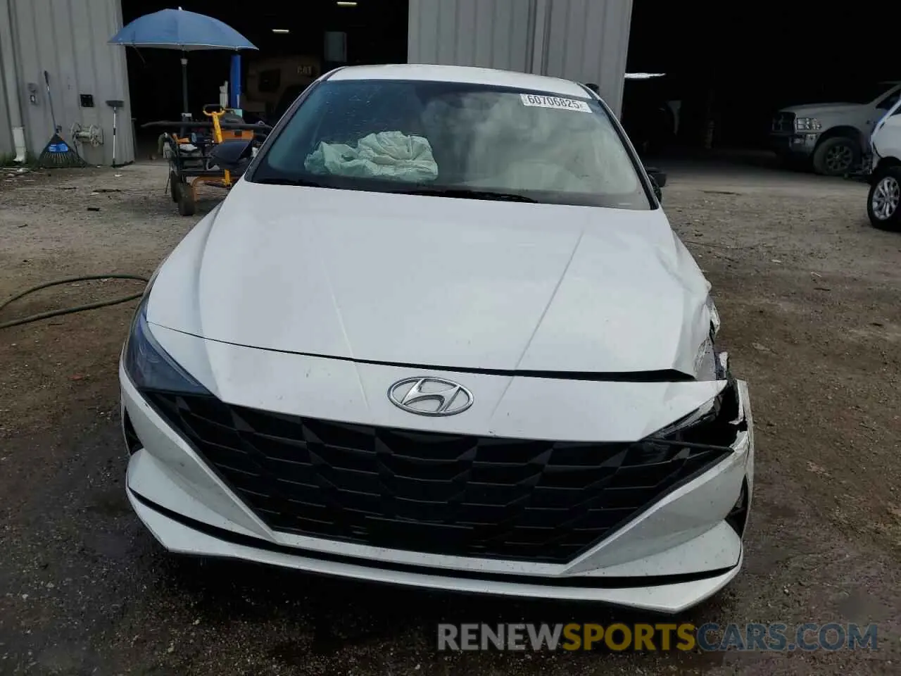 5 Photograph of a damaged car 5NPLS4AG2NH068403 HYUNDAI ELANTRA 2022