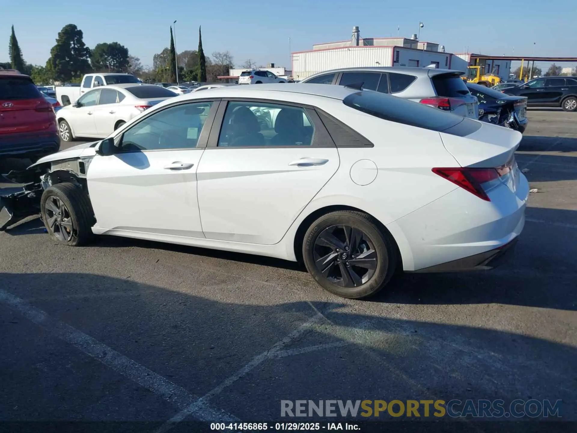15 Фотография поврежденного автомобиля 5NPLS4AG3NH077191 HYUNDAI ELANTRA 2022