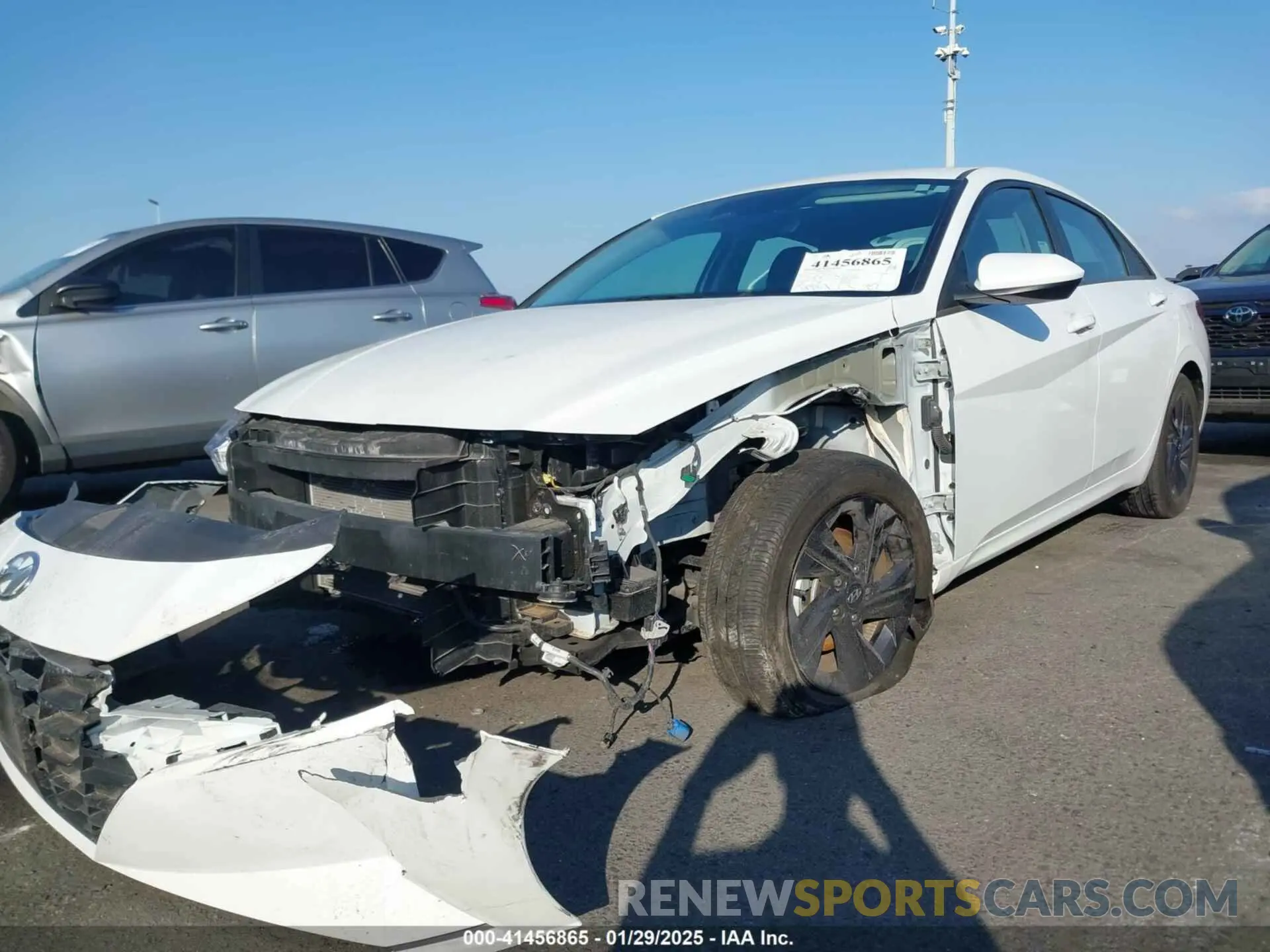 2 Фотография поврежденного автомобиля 5NPLS4AG3NH077191 HYUNDAI ELANTRA 2022