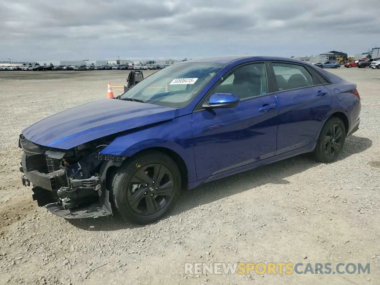 1 Photograph of a damaged car 5NPLS4AG3NH077465 HYUNDAI ELANTRA 2022