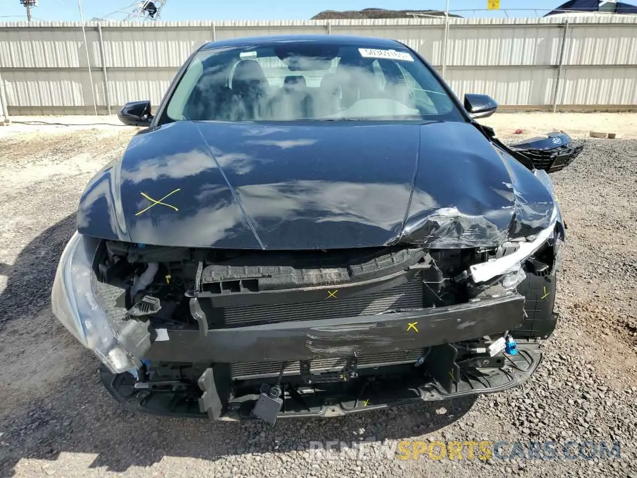 5 Photograph of a damaged car 5NPLS4AG4NH085722 HYUNDAI ELANTRA 2022