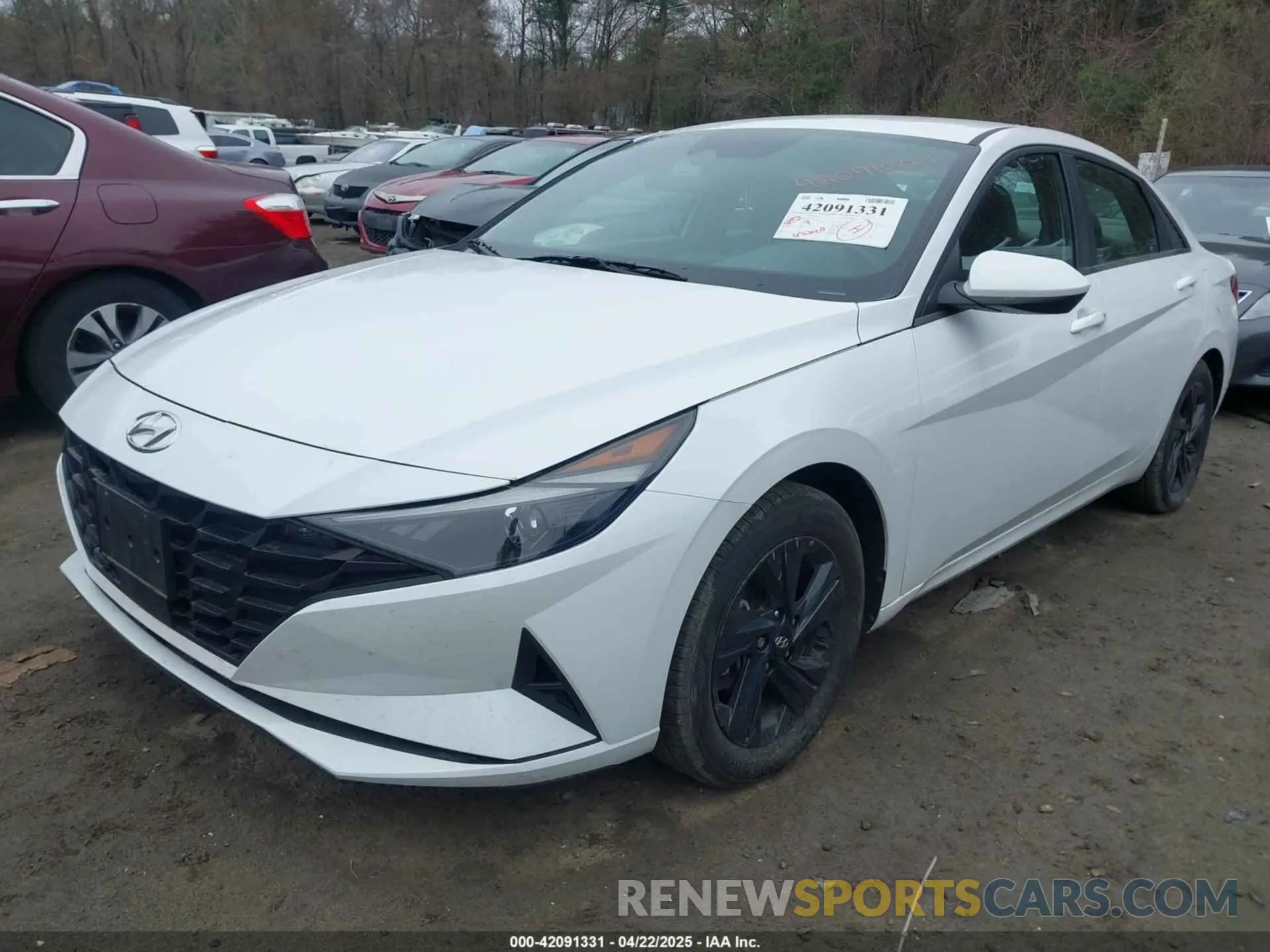 2 Photograph of a damaged car 5NPLS4AG6NH057761 HYUNDAI ELANTRA 2022